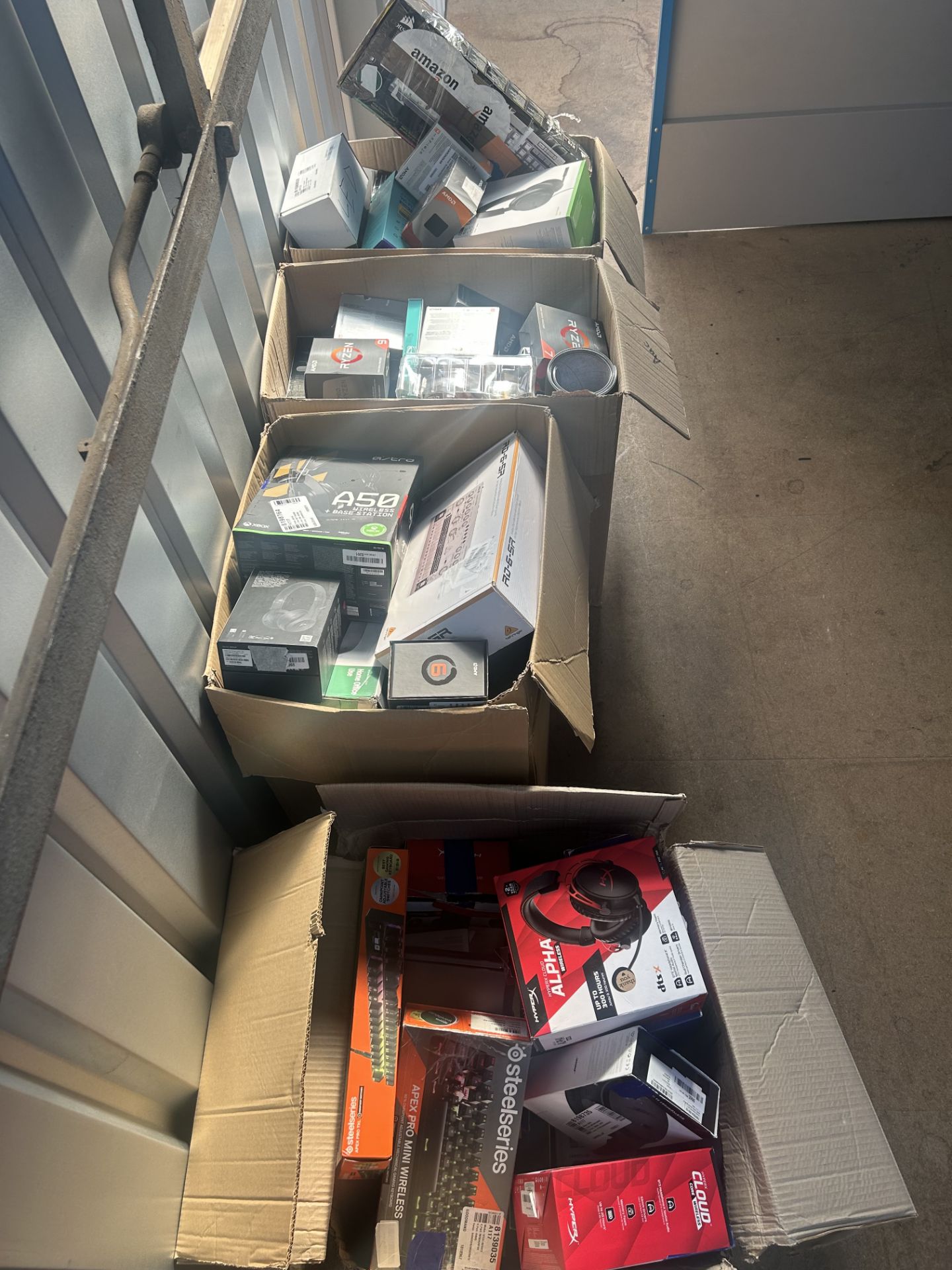 Boxes of Approximately 100+ Unprocessed/Untested Raw Return High Value Electrical Goods - Image 2 of 3