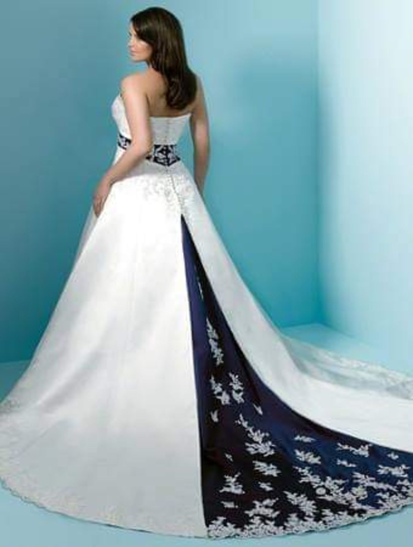 Wedding Dress Size 8 From Alfred Angelo - Bild 2 aus 2
