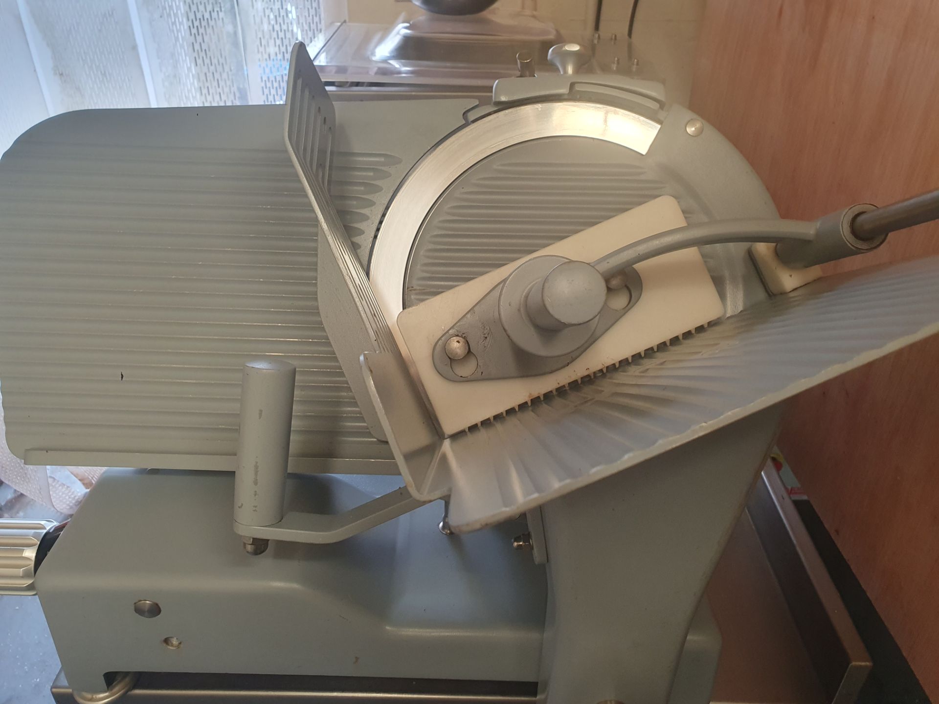 33cm Blade Slicer - Image 10 of 13