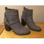 Dolcis “Piper” High Block Heel Ankle Boots, Size 7, Grey - New RRP £49.99