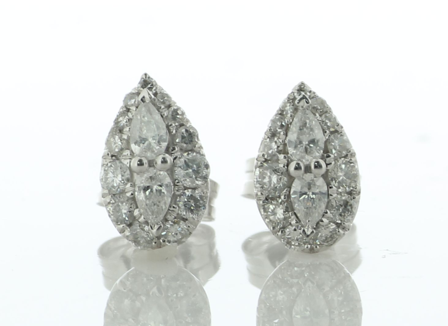 9ct White Gold Pear Shaped Cluster Diamond Stud Earring 0.40 Carats - Image 4 of 5
