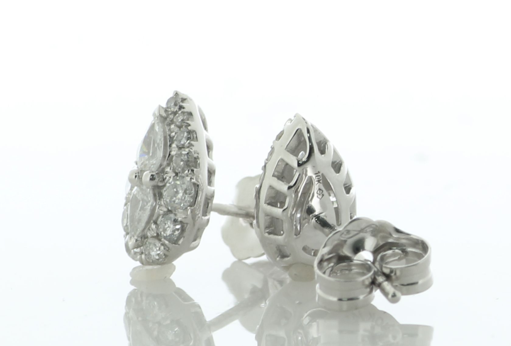 9ct White Gold Pear Shaped Cluster Diamond Stud Earring 0.40 Carats - Image 2 of 5