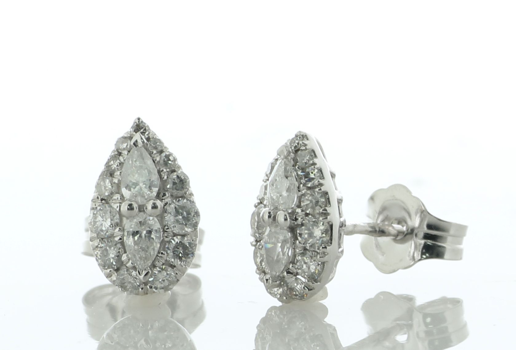 9ct White Gold Pear Shaped Cluster Diamond Stud Earring 0.40 Carats - Image 3 of 5