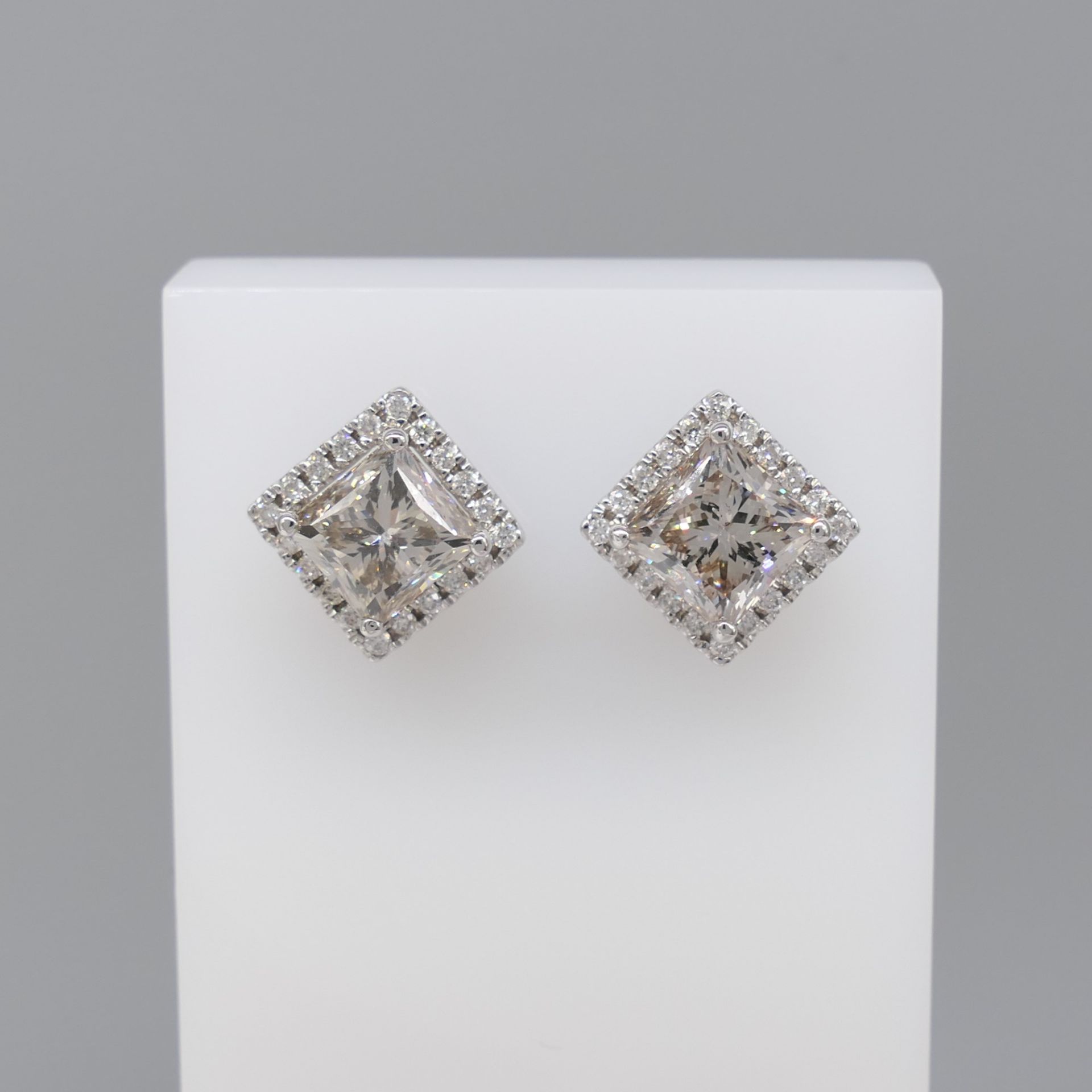 Certificated Square Diamond Cluster Ear Studs In 18Ct White Gold - Image 2 of 6