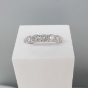 18K White Gold 1.09 Carat Round Brilliant-Cut Diamond 5-Stone Ring