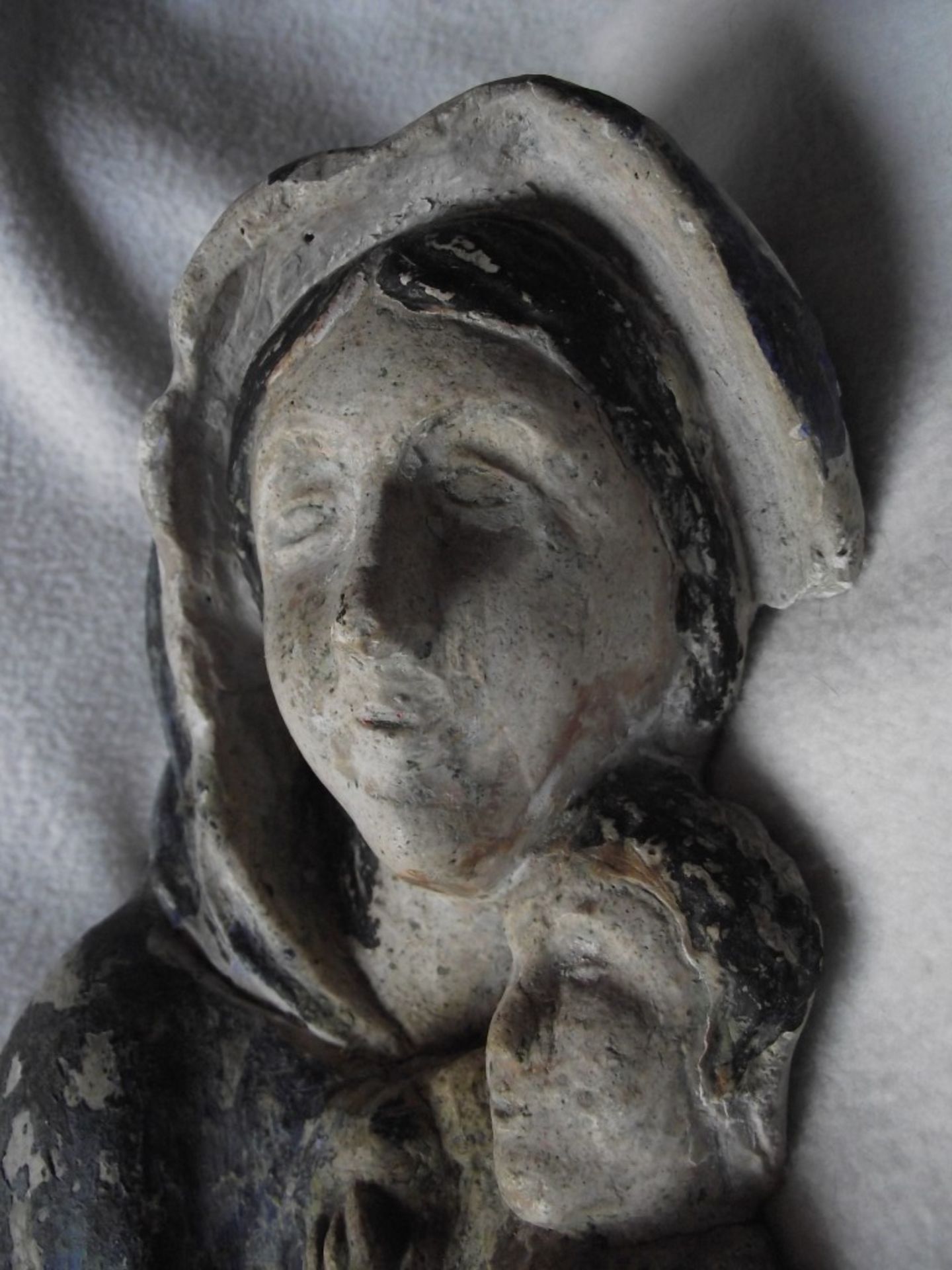 Antique Madonna & Child Wall Hanging Figure - 11 3/4" High. - Image 7 of 18
