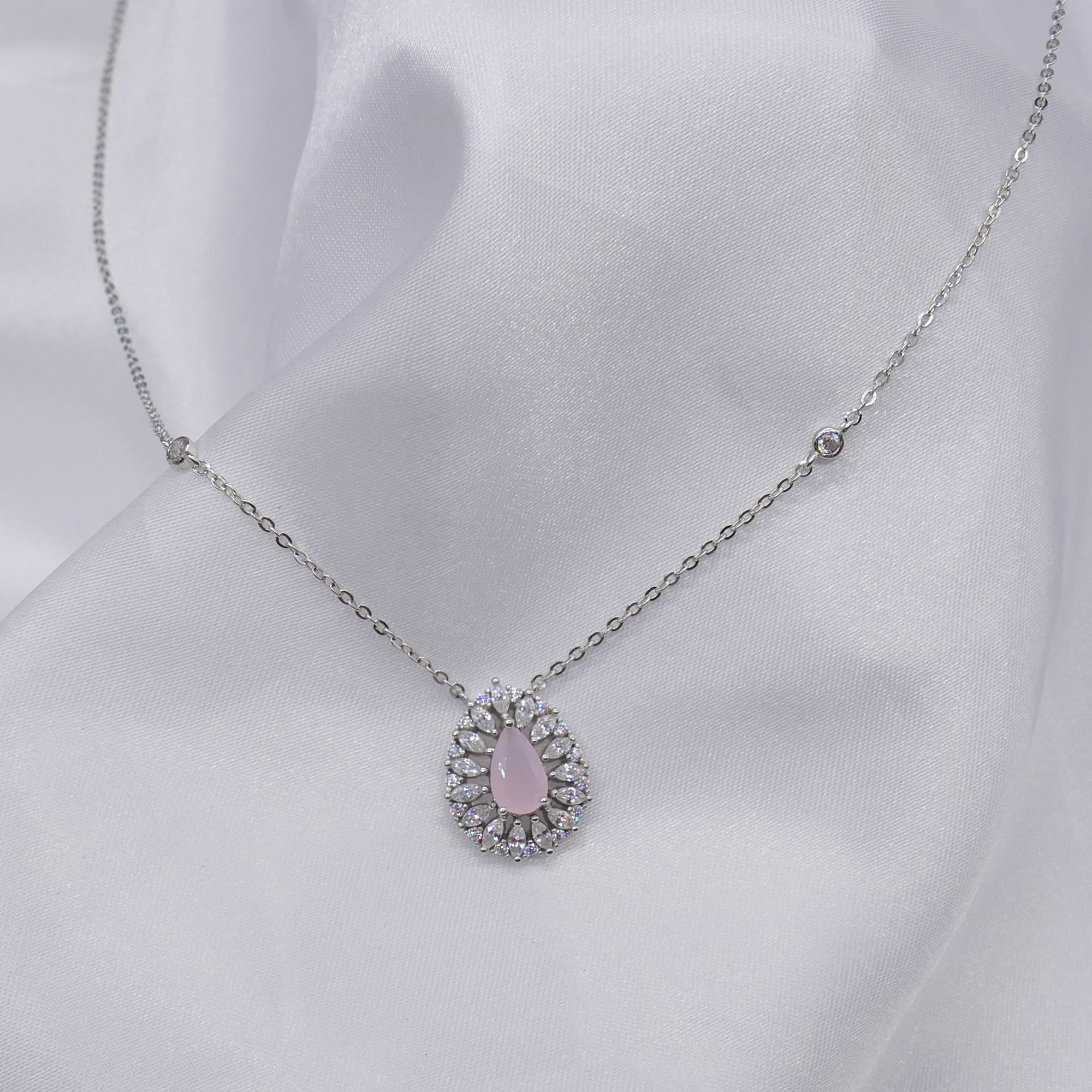 Silver Stylish Pink Rose-Coloured Gem and White Cubic Zirconia Necklace - Image 7 of 7