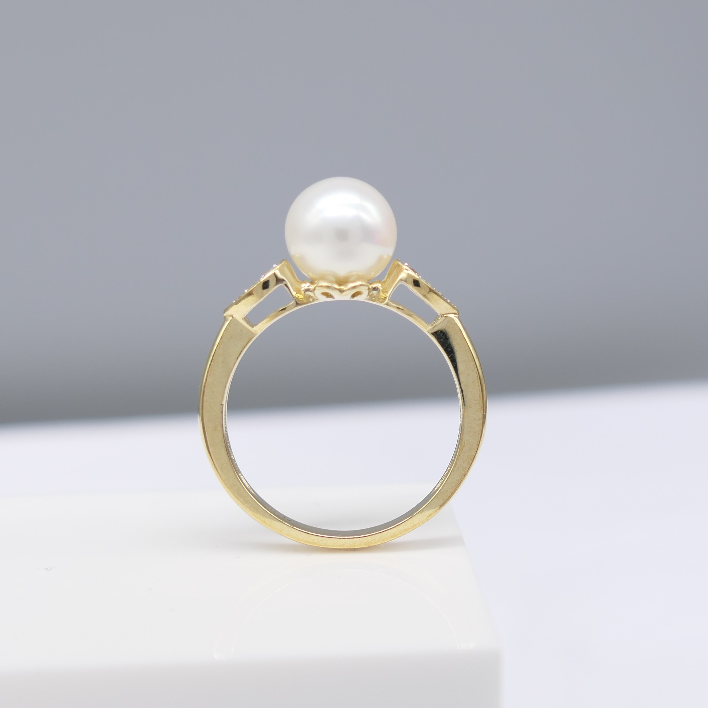 Cultured Pearl Dress Ring With Diamond-Set Shoulders, In Yellow Gold - Image 6 of 6