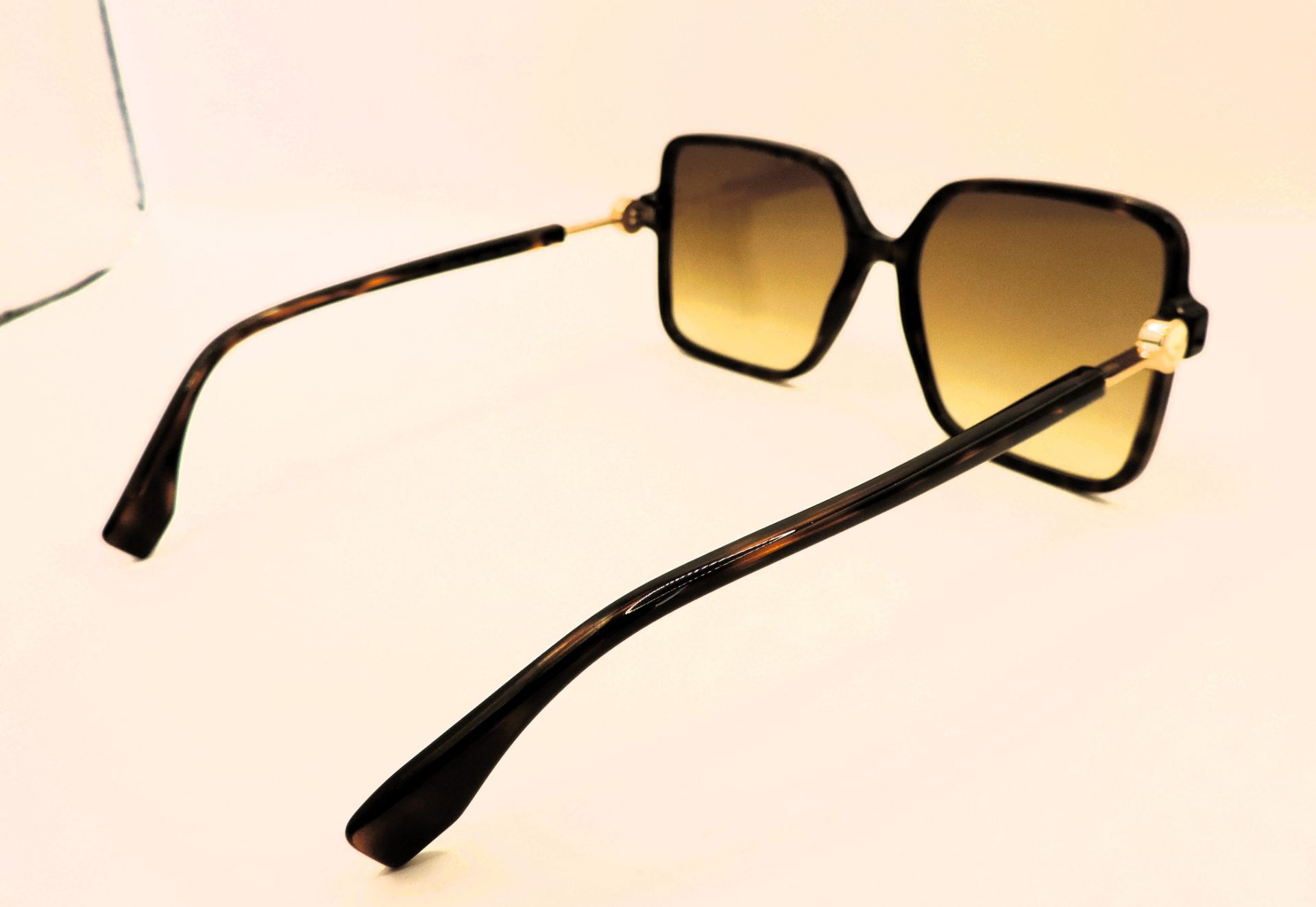 Fendi Tortoiseshell Framed Sunglasses FF0411/S New With Case - Image 7 of 12