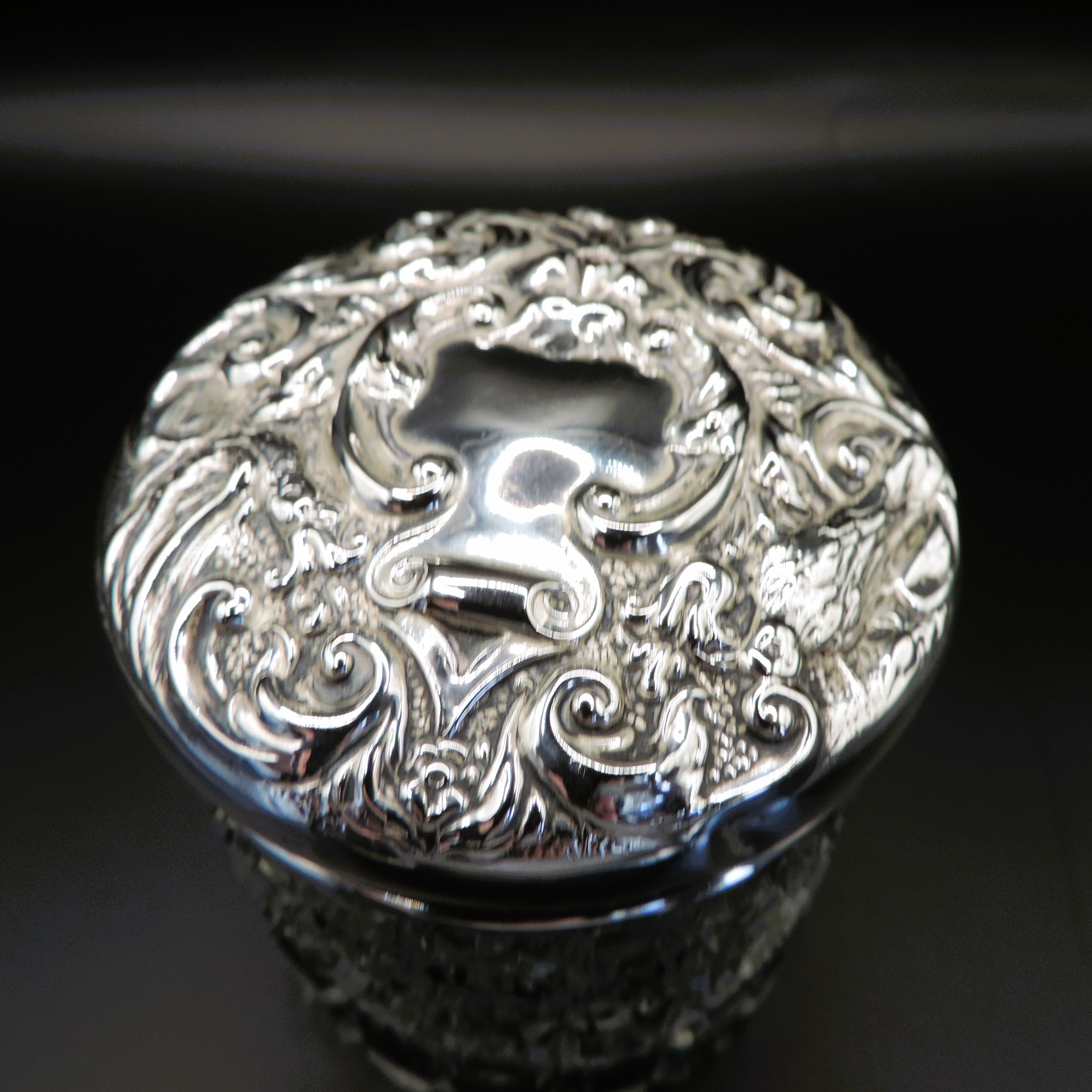 Victorian Cut Glass Sterling Silver Lid Dressing Table Vanity Jar Birmingham 1902 - Image 4 of 8