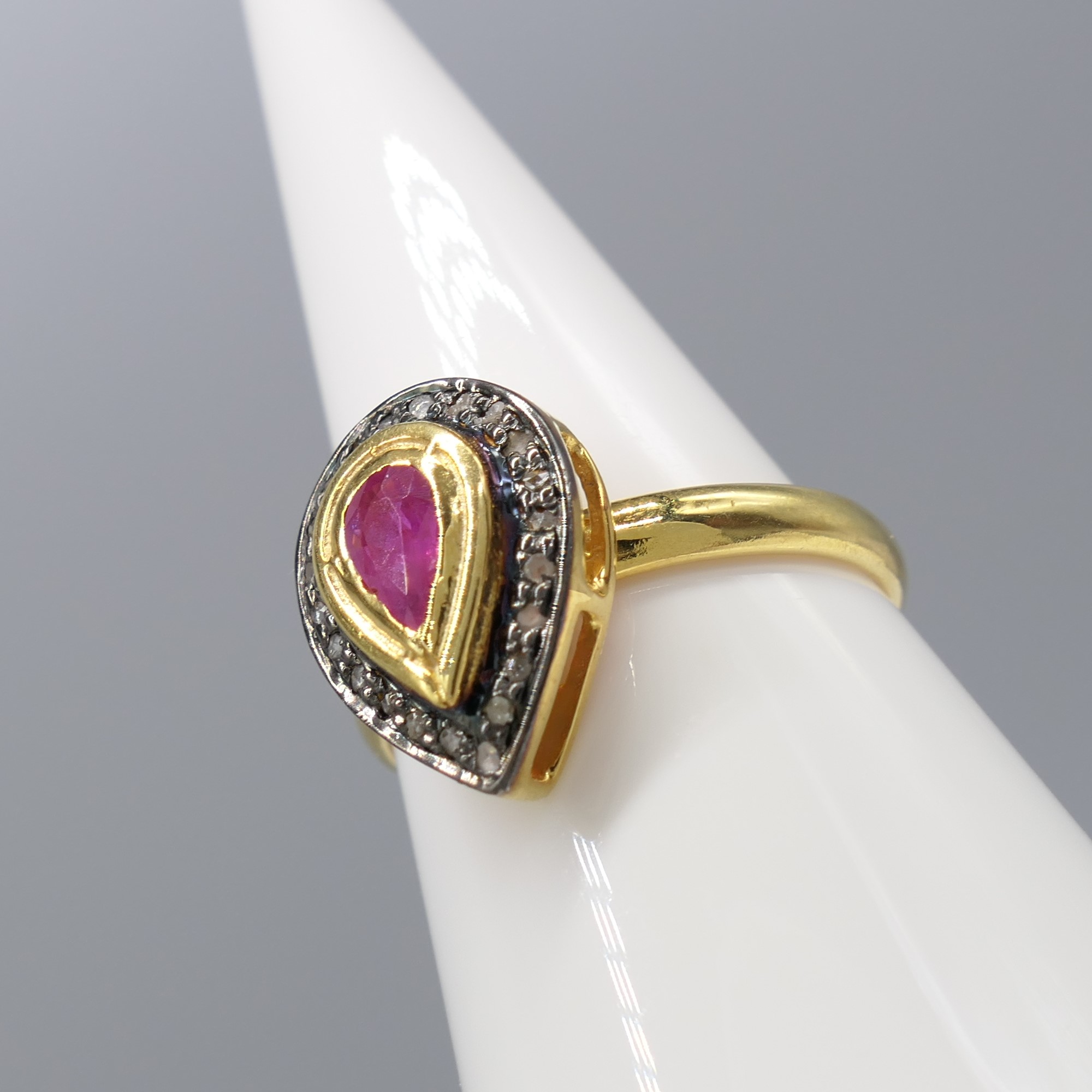 Hand-Made Silver Gilt Ring Set With Ruby and Diamonds - Image 3 of 6