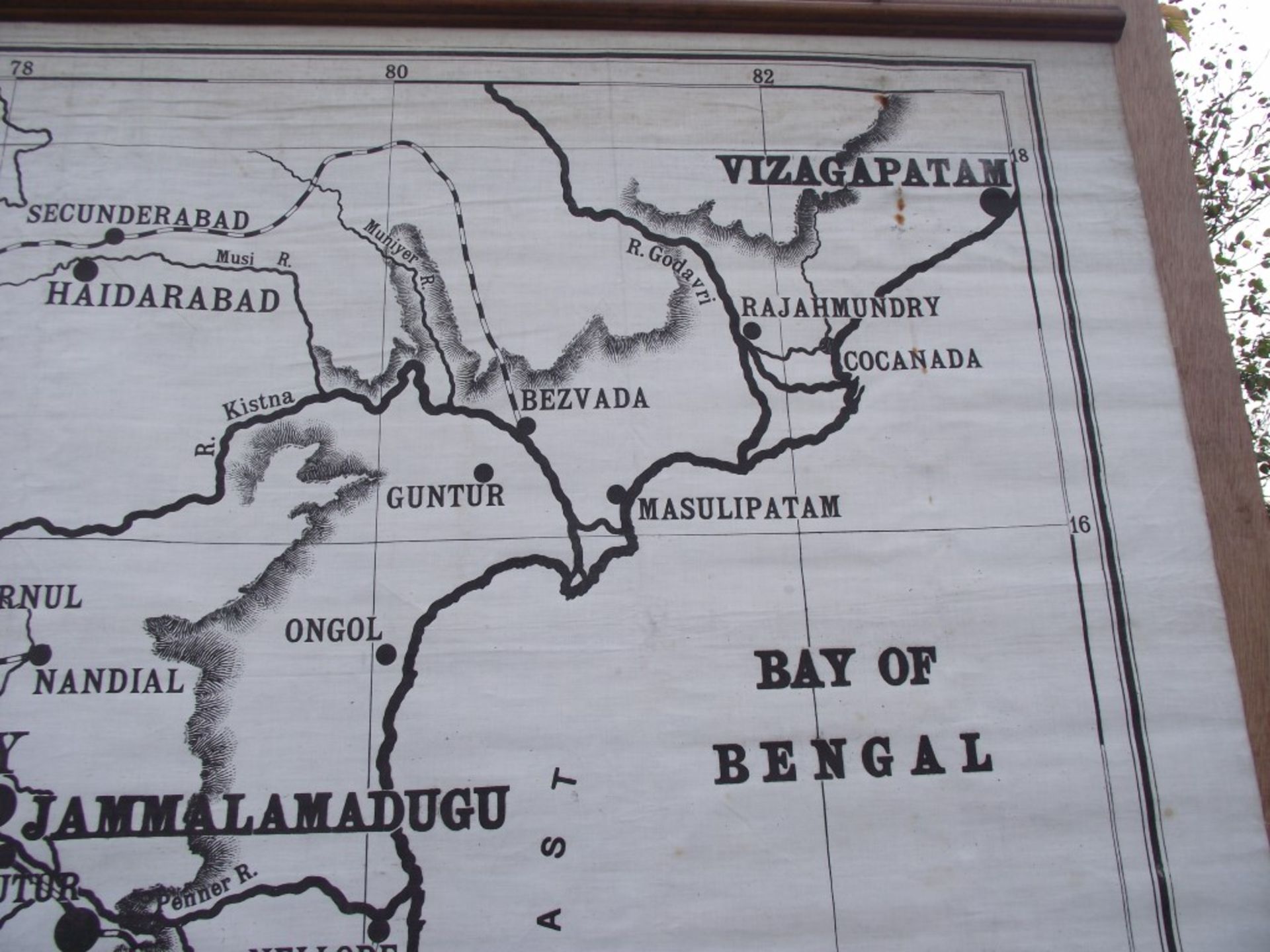 Rare - South India Cloth Map - G.W. Bacon & Co. - Showing LMS Stations - Circa 1900 - Image 5 of 10