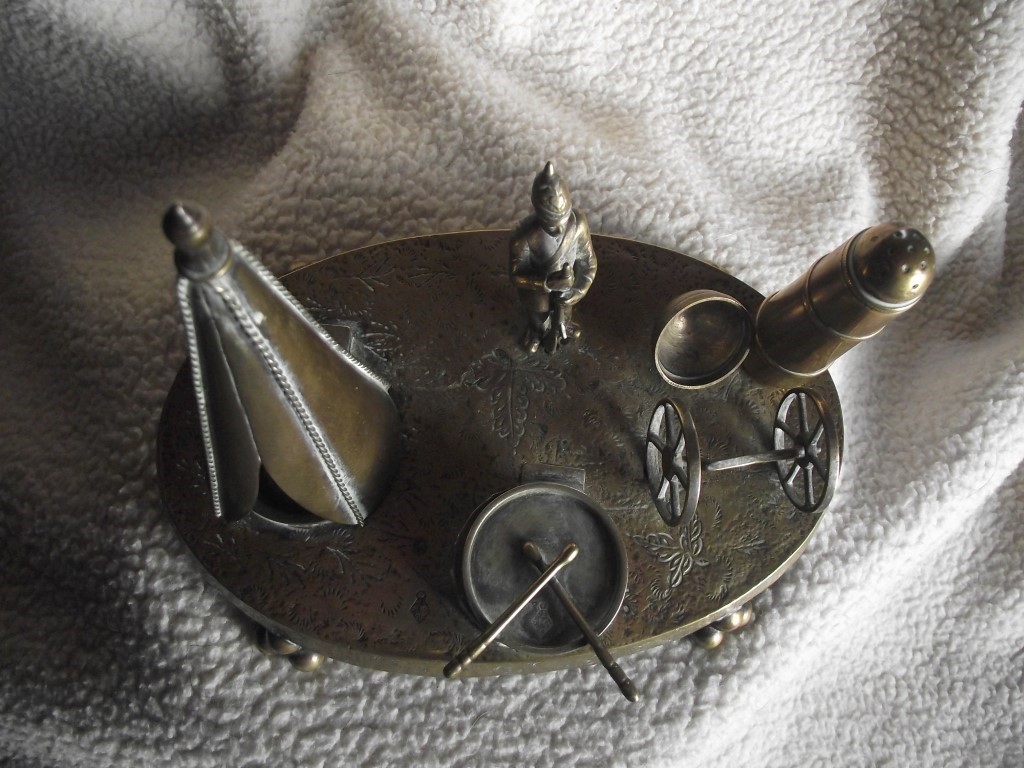 Victorian Brass Inkwell Desk Set - Military Theme - Lozenge Mark 13th January 1883 - Image 15 of 32