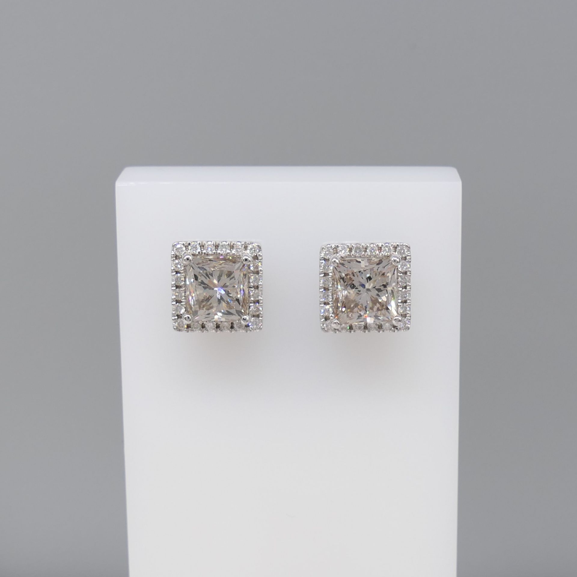 Certificated Square Diamond Cluster Ear Studs In 18Ct White Gold - Image 3 of 6