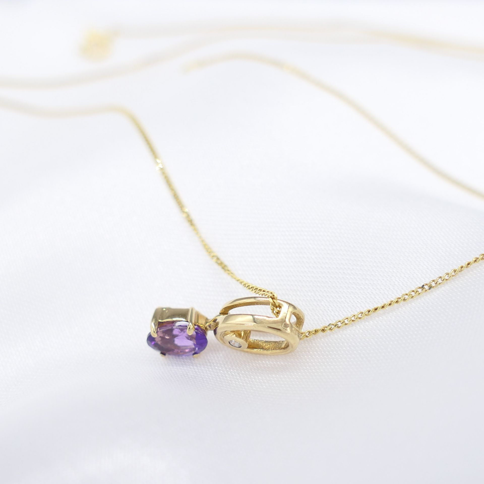 Attractive Yellow Gold Amethyst and Diamond Necklace, Supplied With A Gift Box - Image 5 of 6