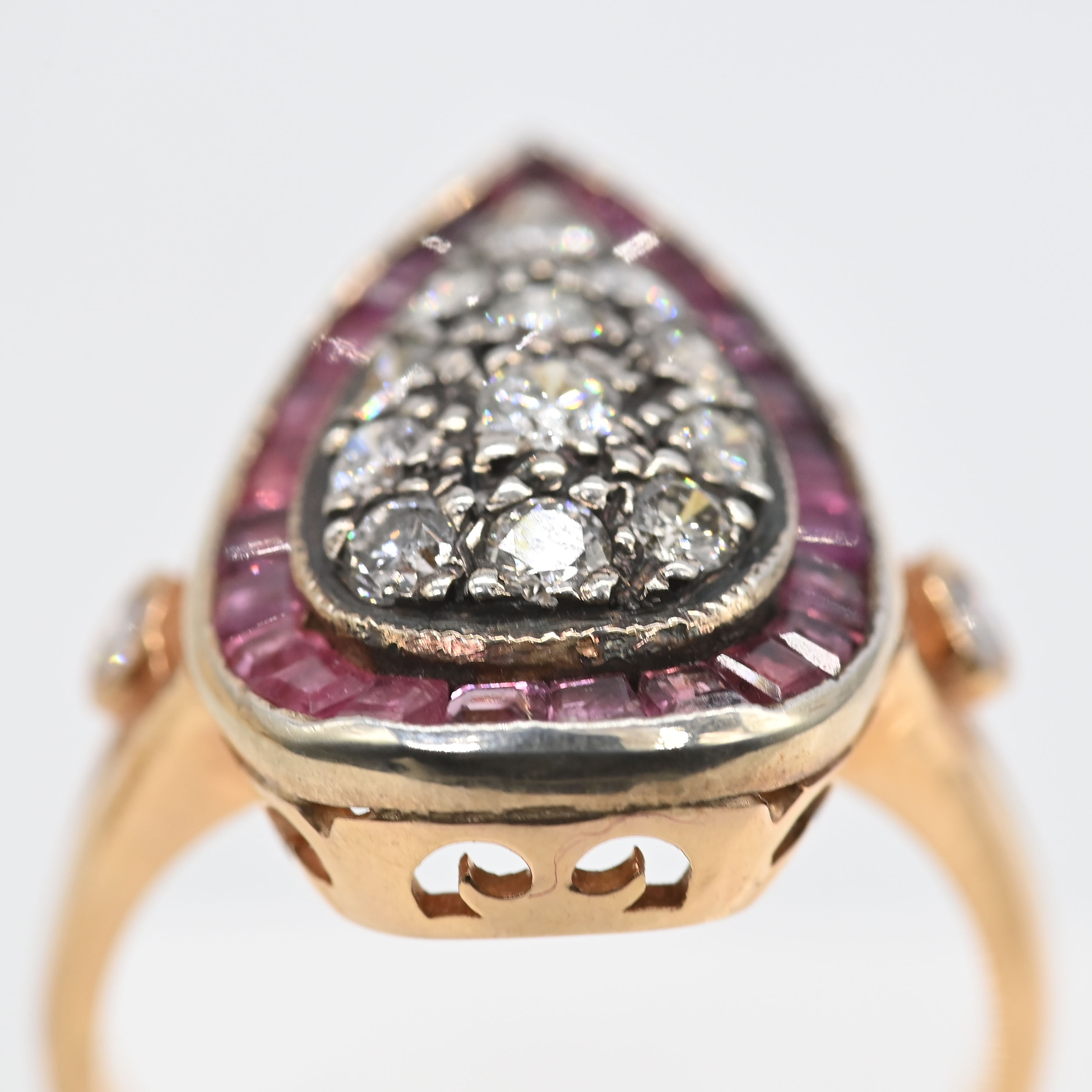 Hand-Made, Vintage Style Ruby and Diamond Pear-Shaped Ring - Image 5 of 8