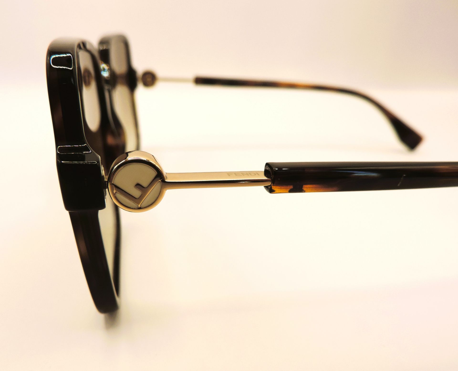 Fendi Tortoiseshell Framed Sunglasses FF0411/S New With Case - Image 5 of 12