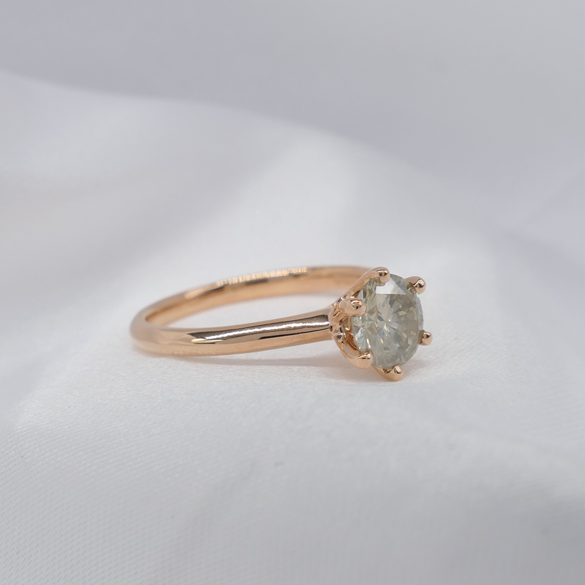 0.81 Carat Round Brilliant-Cut Diamond Solitaire Ring In 18K Rose Gold - Image 5 of 8