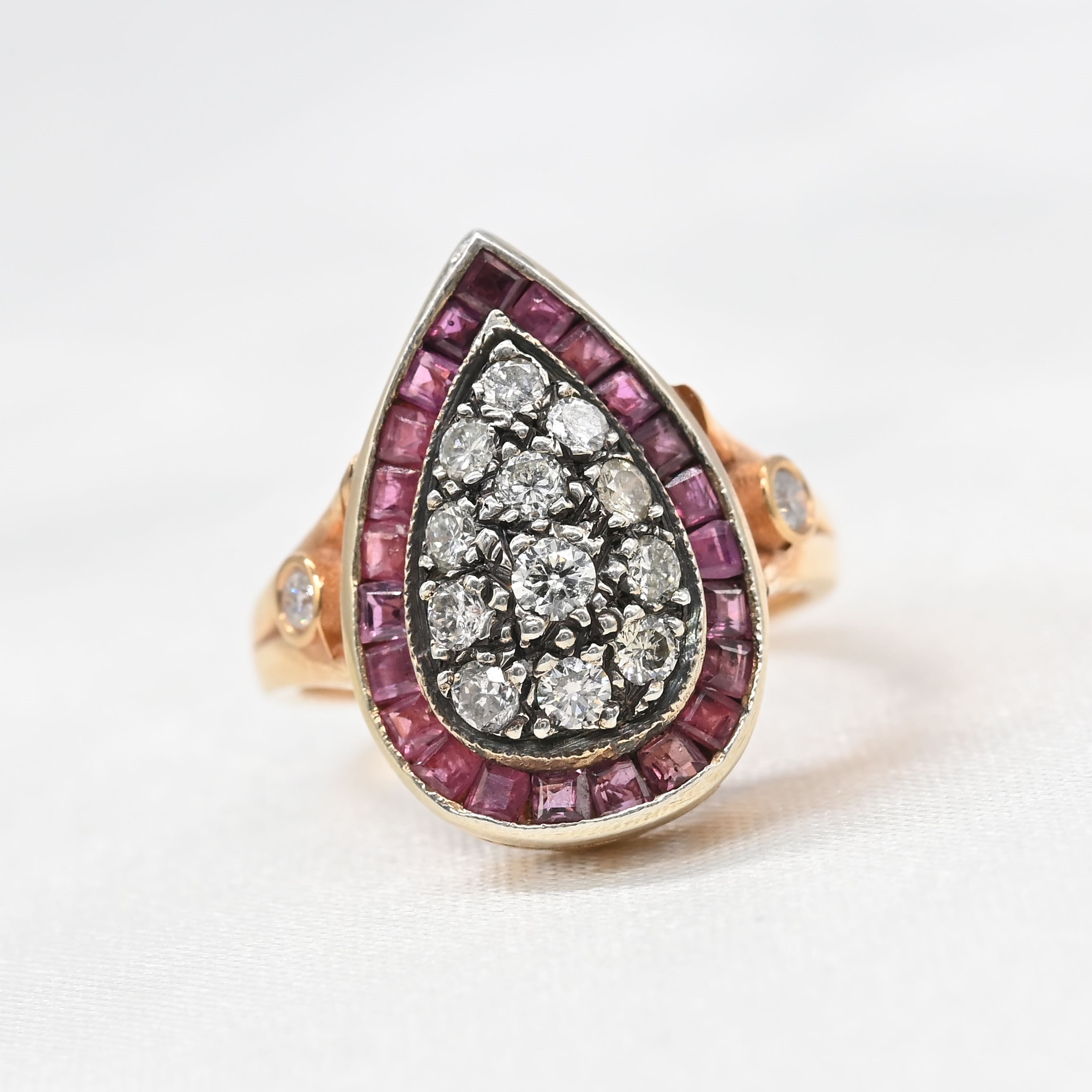 Hand-Made, Vintage Style Ruby and Diamond Pear-Shaped Ring - Image 7 of 8