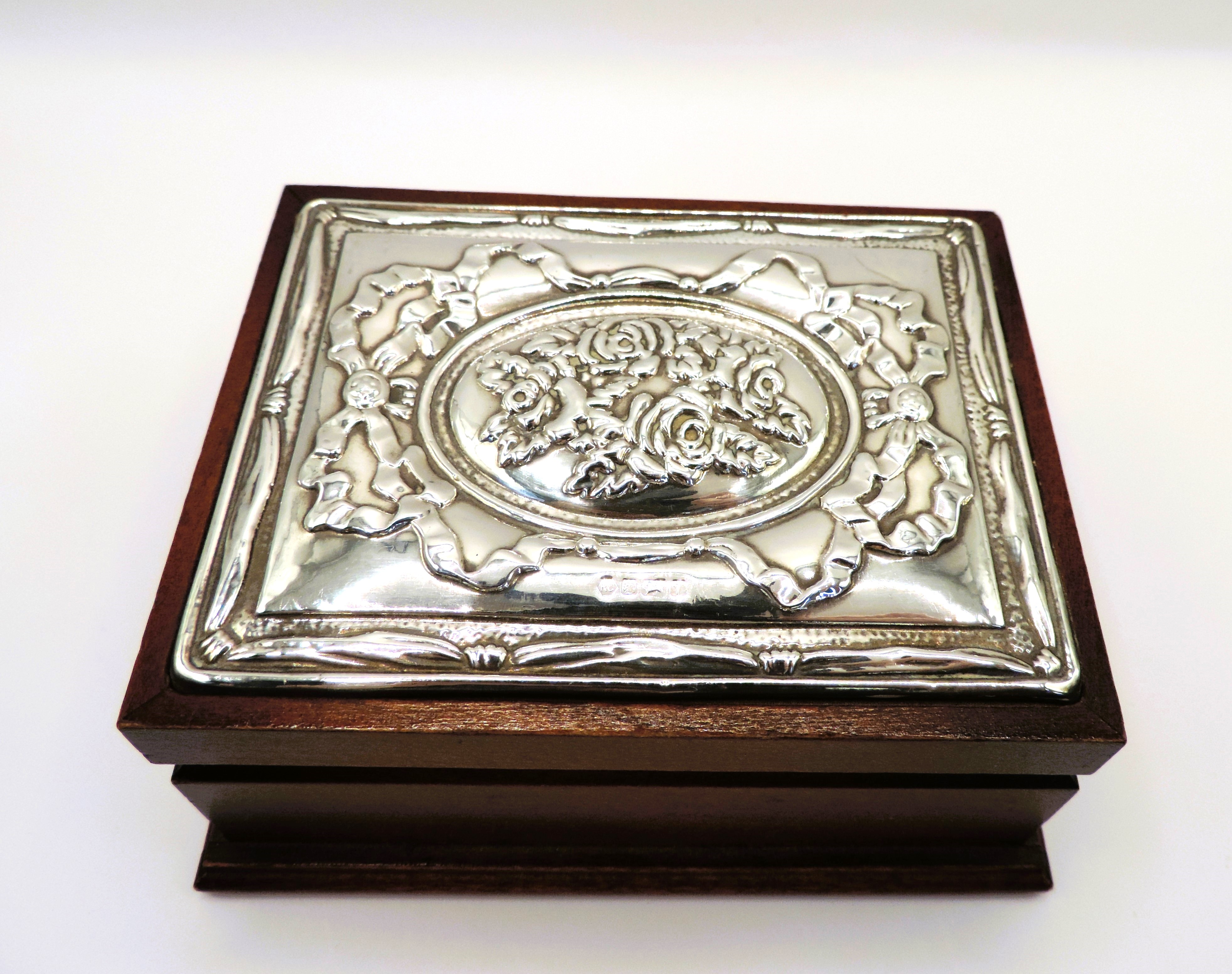 Silver Mounted Mahogany Jewellery Casket Carr's of Sheffield c.1993 - Image 3 of 7
