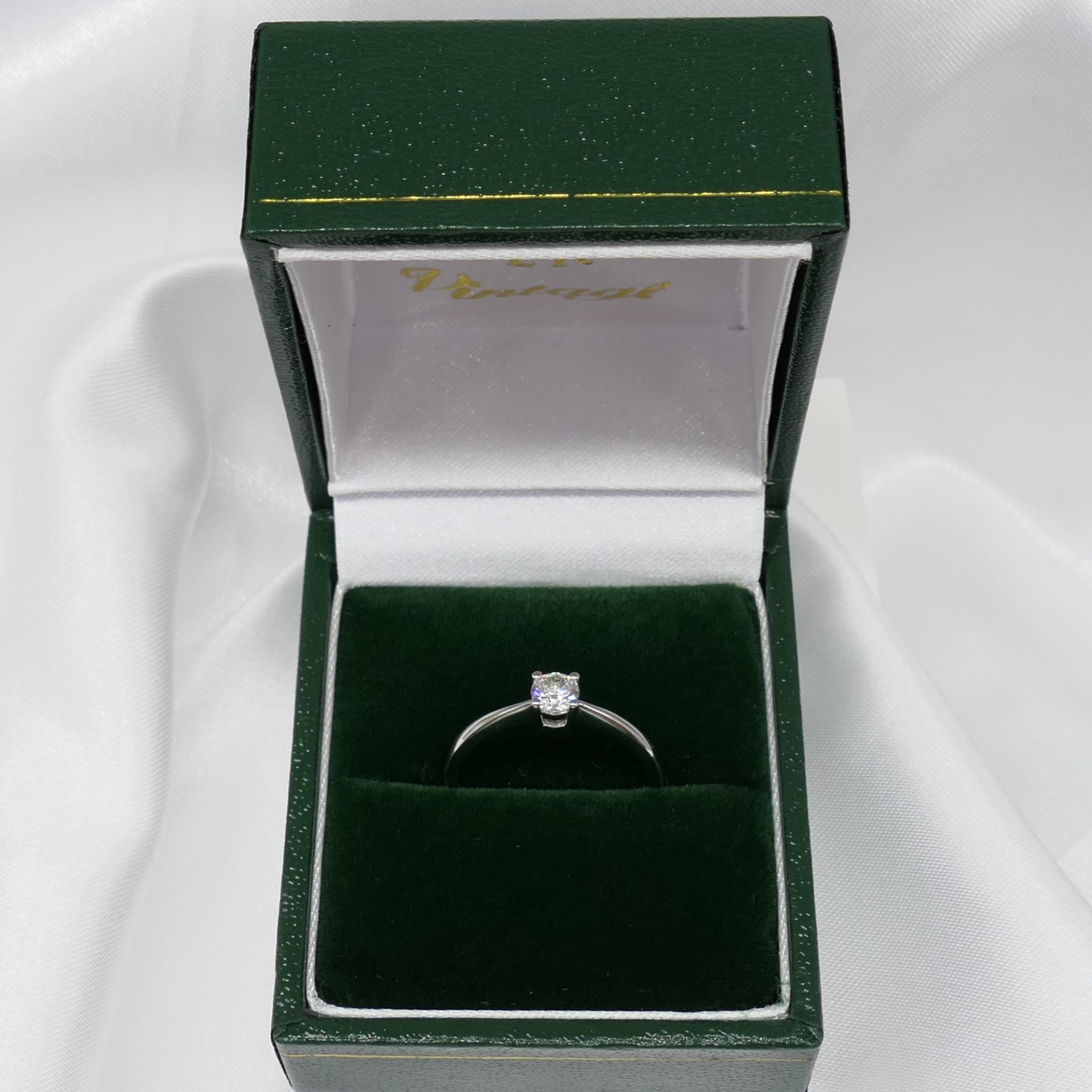 Round Brilliant-Cut 0.25 Carat Diamond Solitaire Ring In 9K White Gold - Image 7 of 7