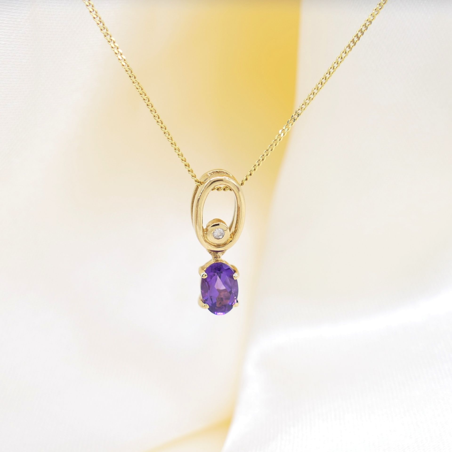 Attractive Yellow Gold Amethyst and Diamond Necklace, Supplied With A Gift Box - Image 2 of 6