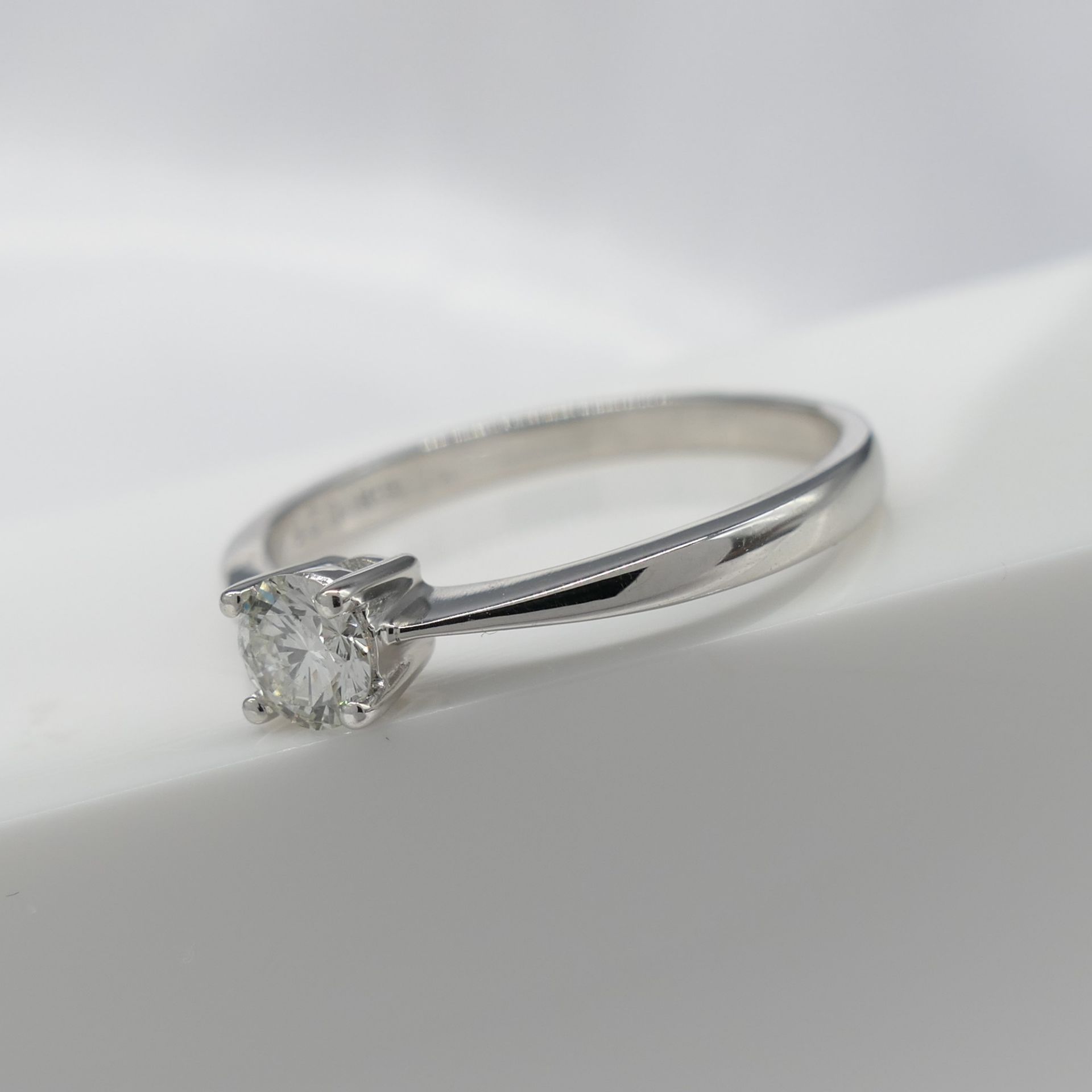 Round Brilliant-Cut 0.25 Carat Diamond Solitaire Ring In 9K White Gold - Image 6 of 7