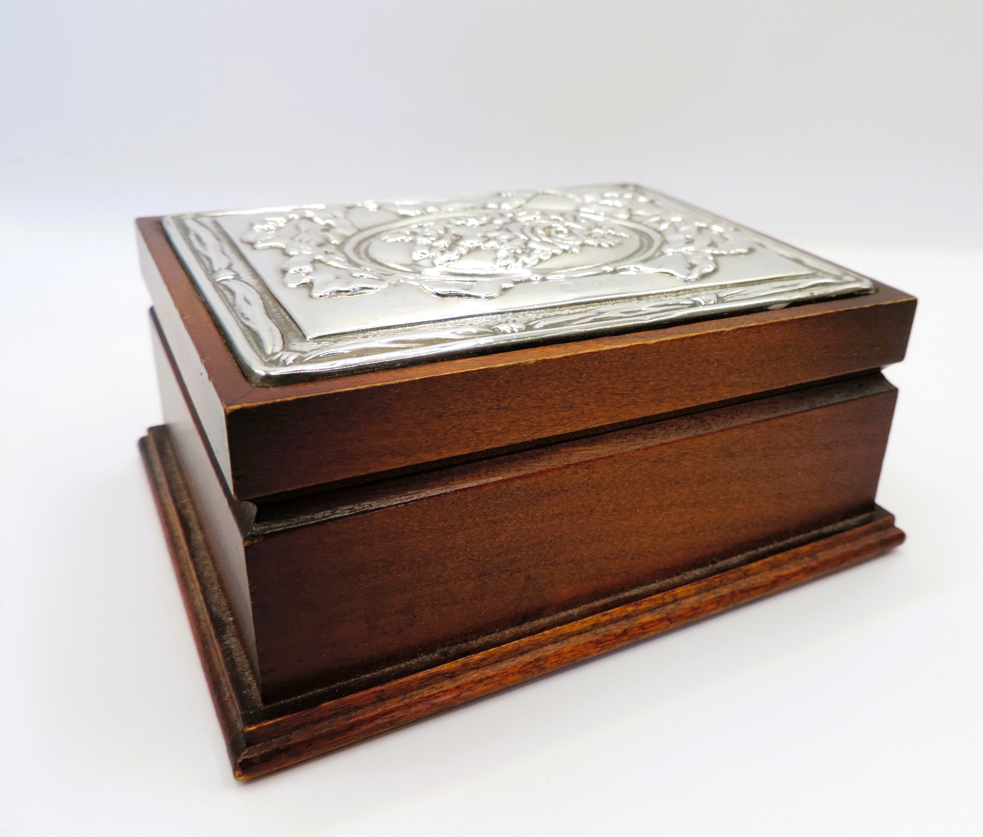 Silver Mounted Mahogany Jewellery Casket Carr's of Sheffield c.1993 - Image 2 of 7