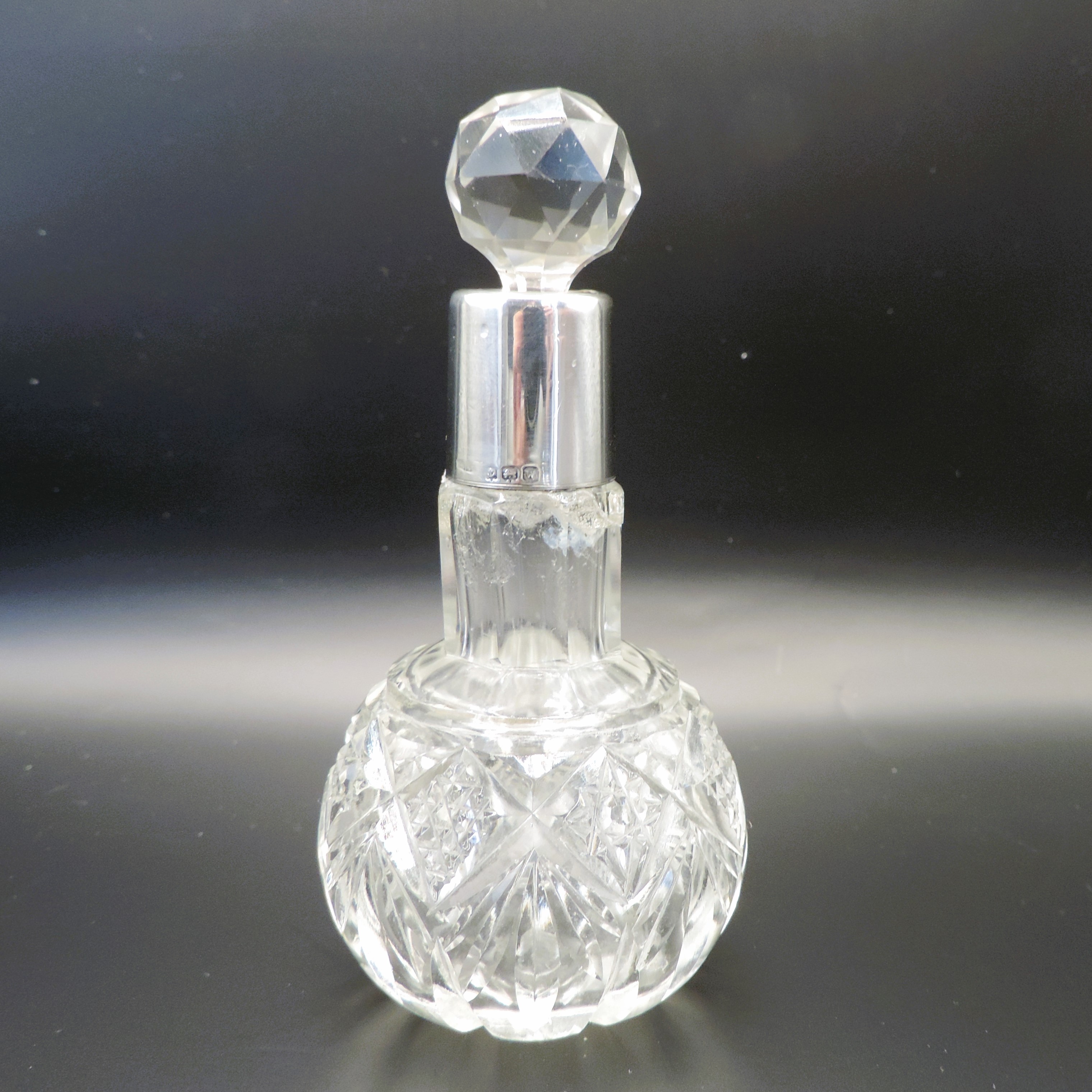 Antique George V Cut Glass Perfume Bottle Silver Collar Hallmark Date 1921 - Image 4 of 4