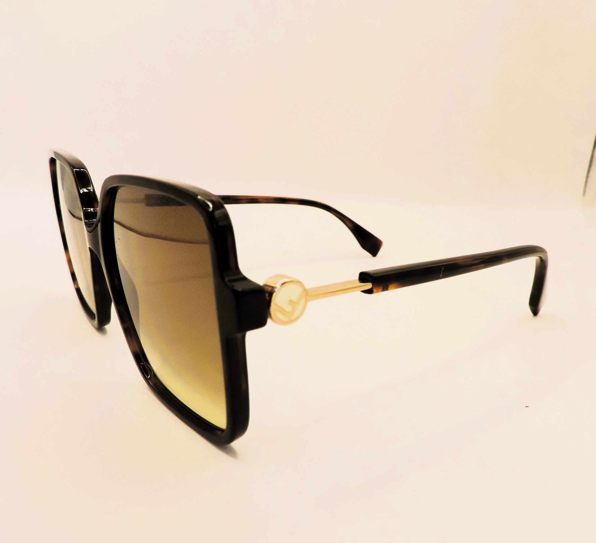 Fendi Tortoiseshell Framed Sunglasses FF0411/S New With Case - Image 3 of 12