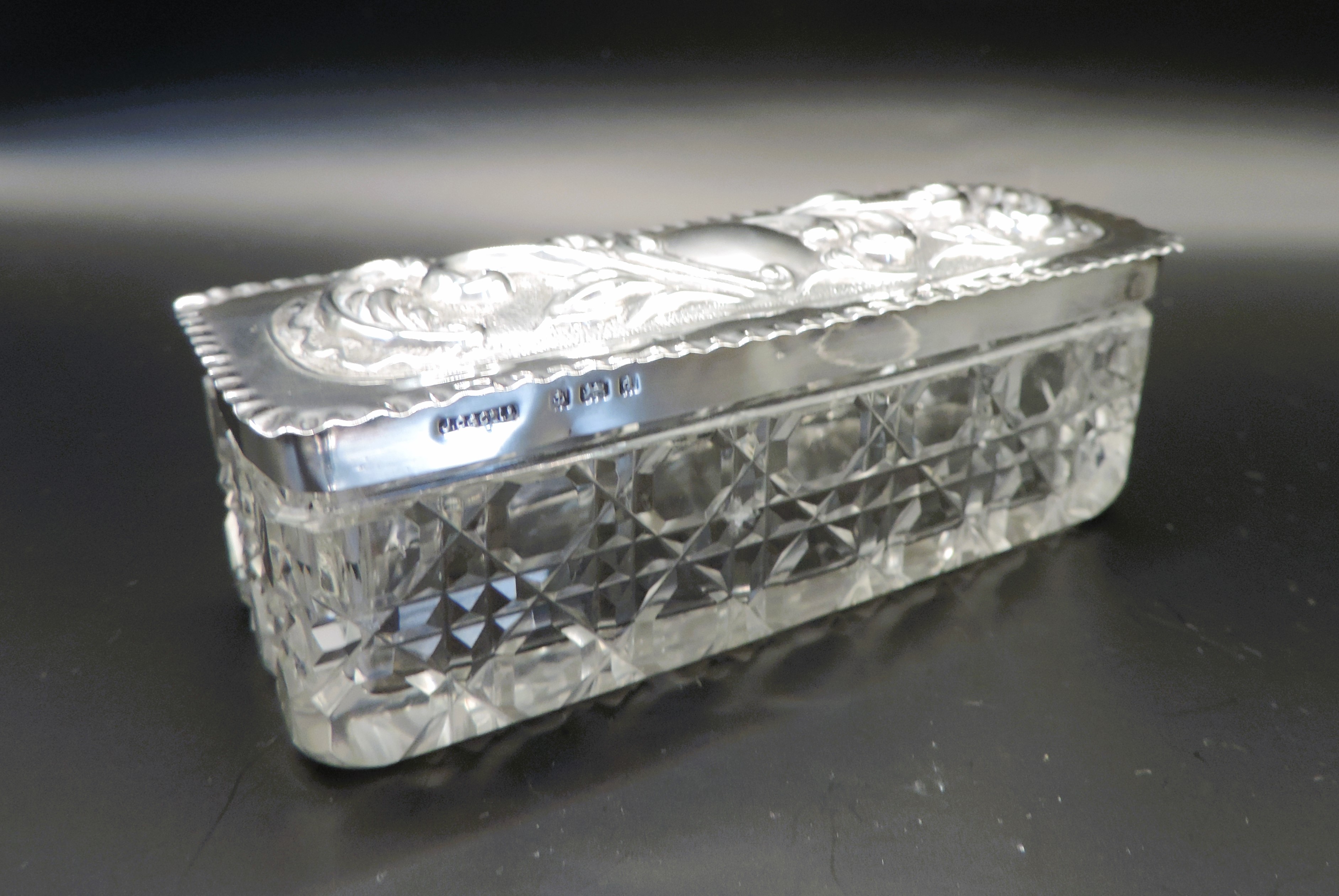 Victorian Cut Glass Sterling Silver Lid Dressing Table Box Birmingham 1903 - Image 5 of 7