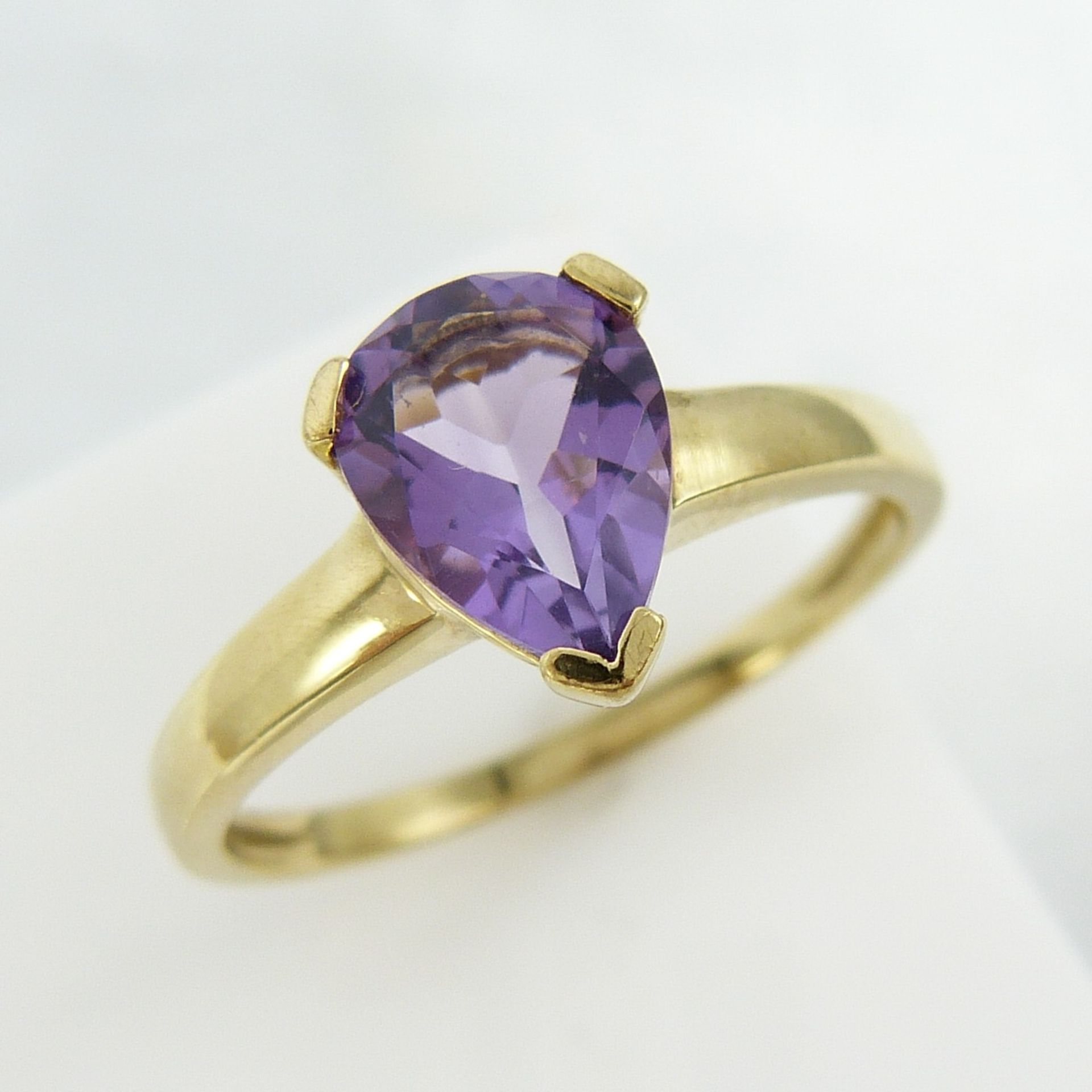 Pear-Cut Amethyst Dress Ring In 9K Yellow Gold - Image 4 of 6