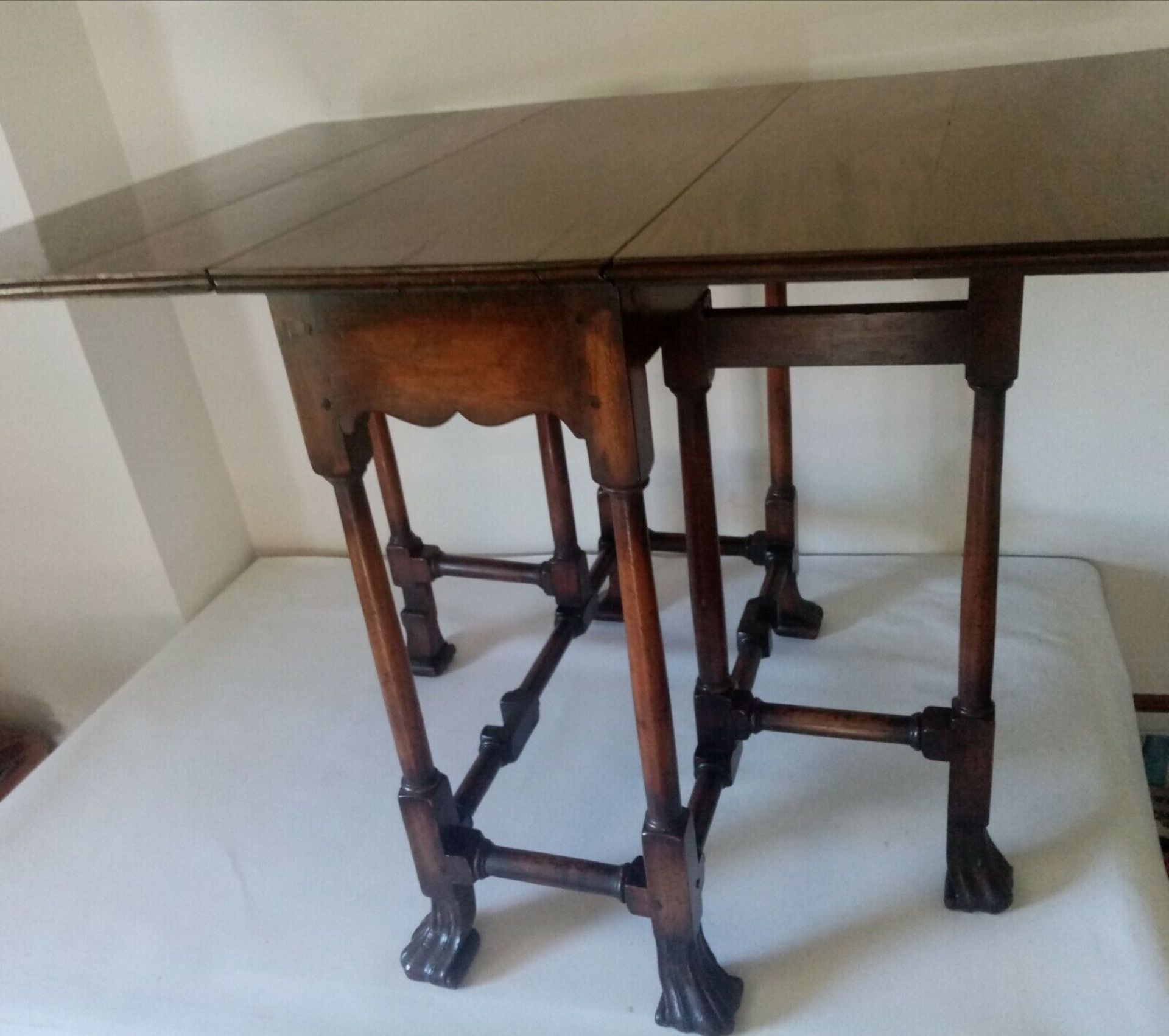 Small George lll Mahogany Spider Leg Gatefold Table With Grabanza Feet.