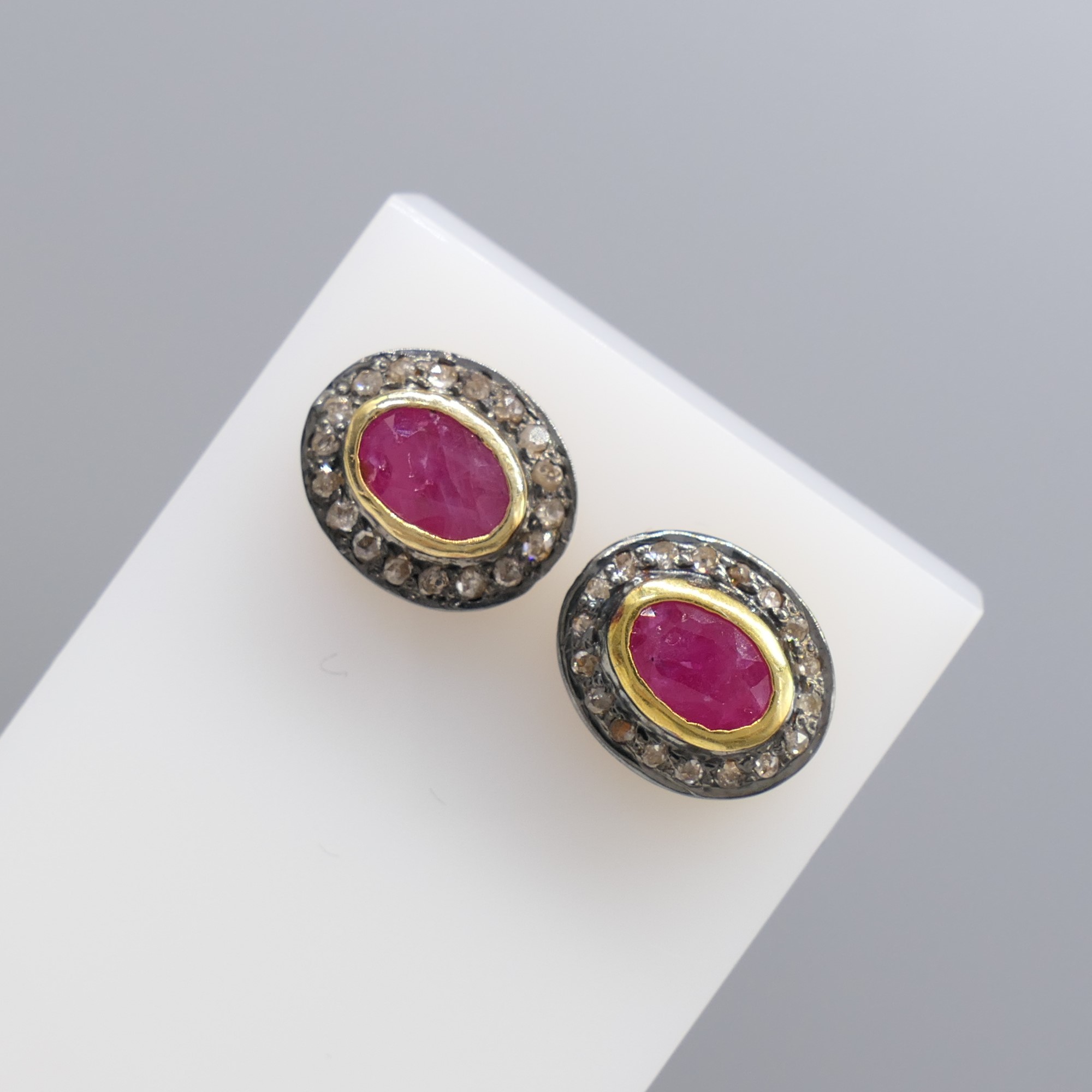 Hand-Made Ruby and Diamond Ear Studs In Silver Gilt, Boxed - Image 2 of 7