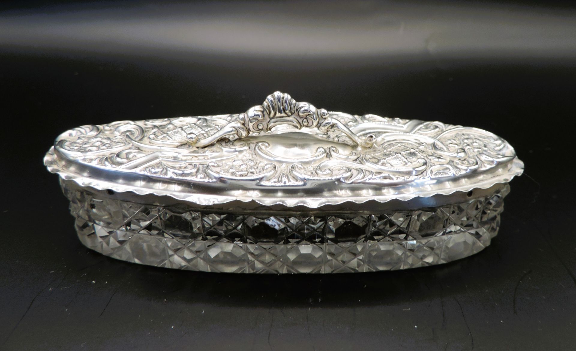 Victorian Cut Glass Sterling Silver Lidded Vanity Box Birmingham 1904 - Image 3 of 7