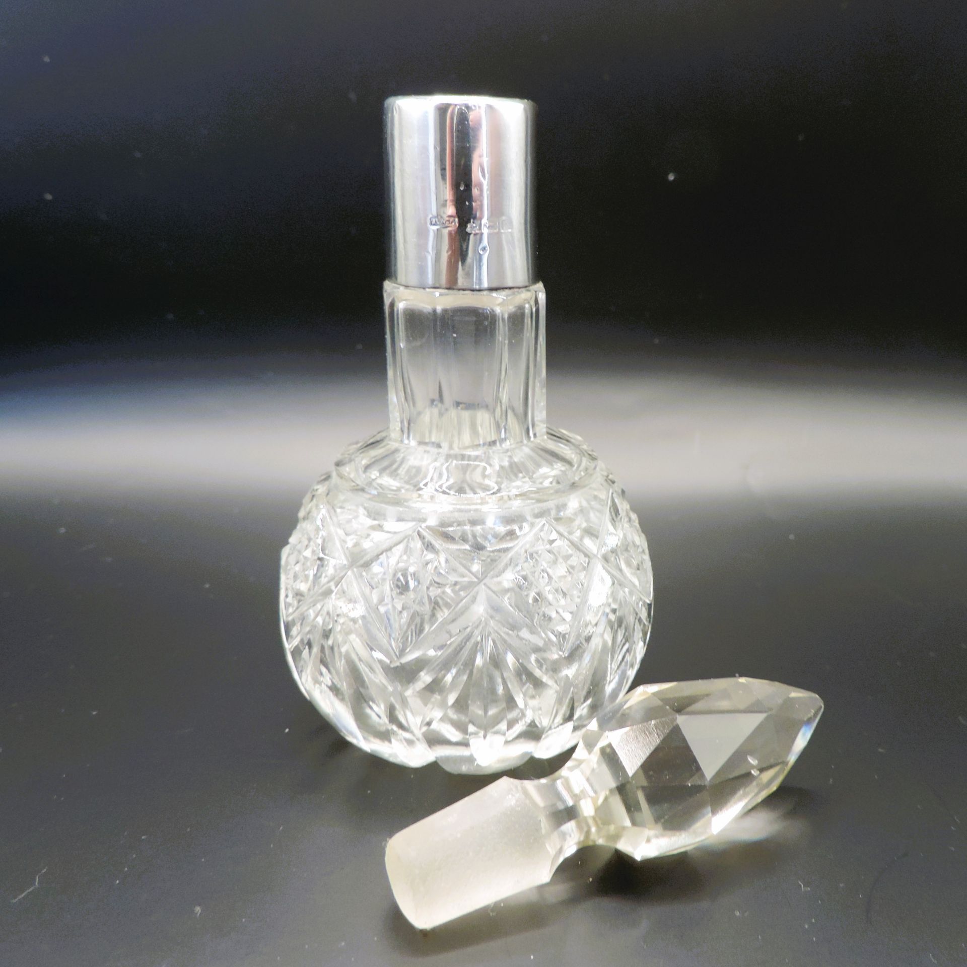 Antique Victorian Cut Glass Perfume Bottle Sterling Silver Collar Birmingham 1897 - Image 2 of 4