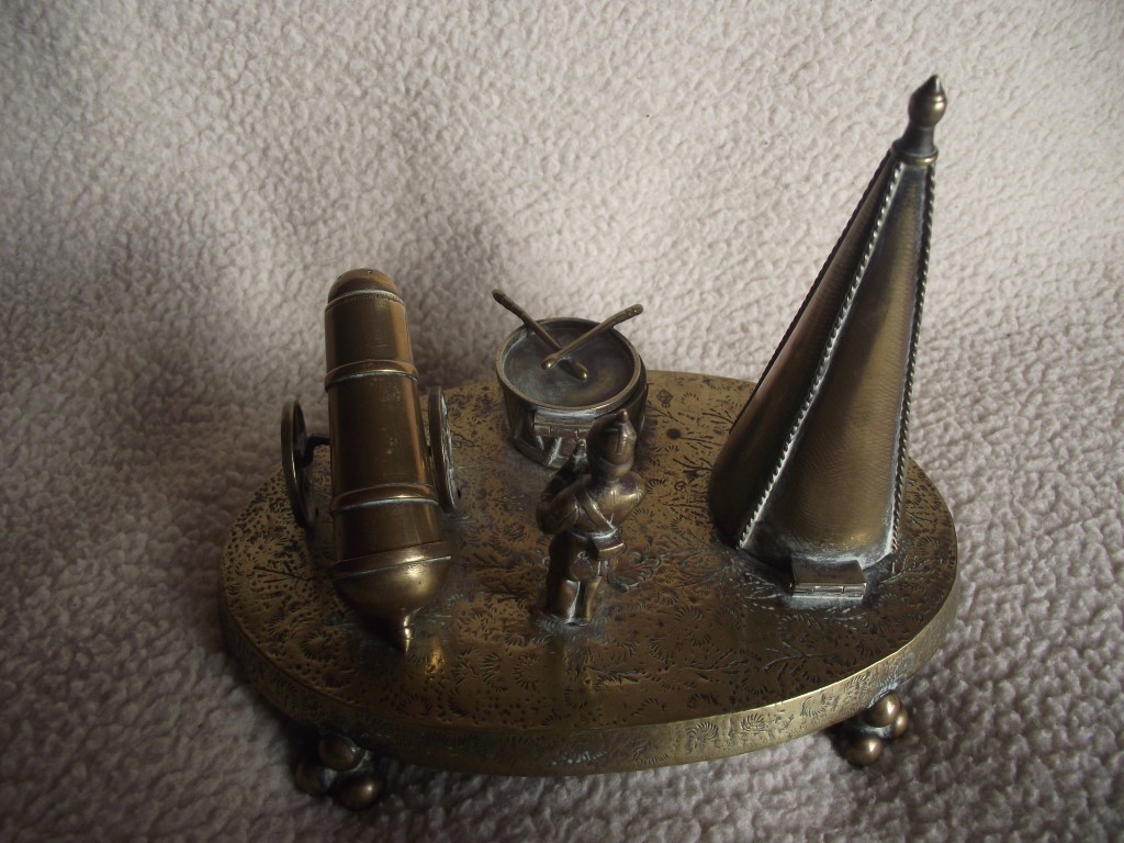 Victorian Brass Inkwell Desk Set - Military Theme - Lozenge Mark 13th January 1883 - Image 23 of 32
