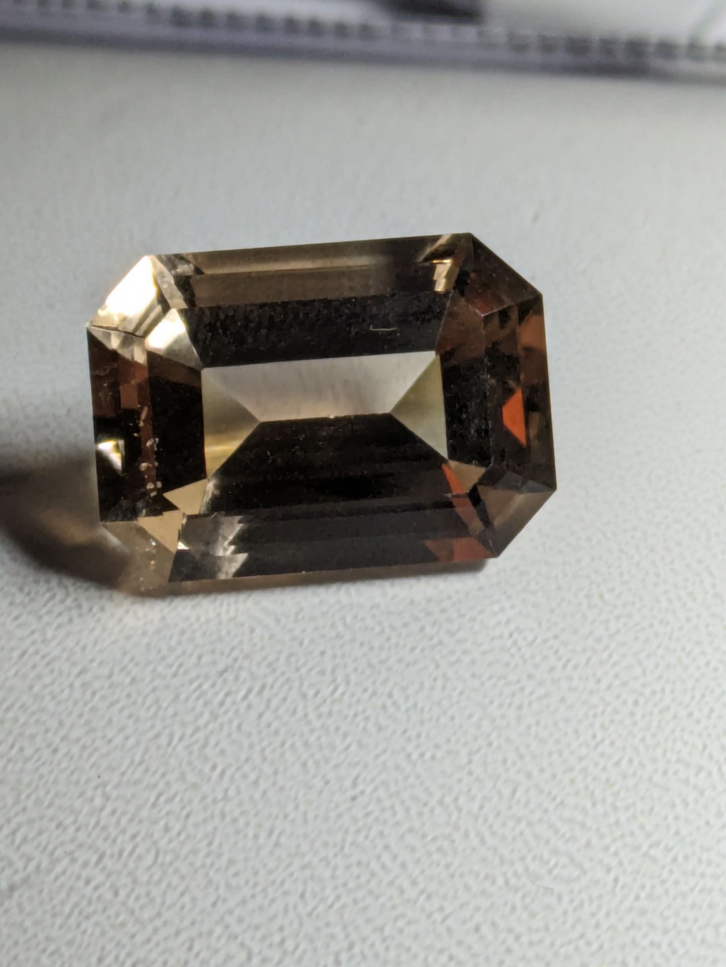 Amazing 21.38 Carat Imperial Topaz - Image 3 of 3