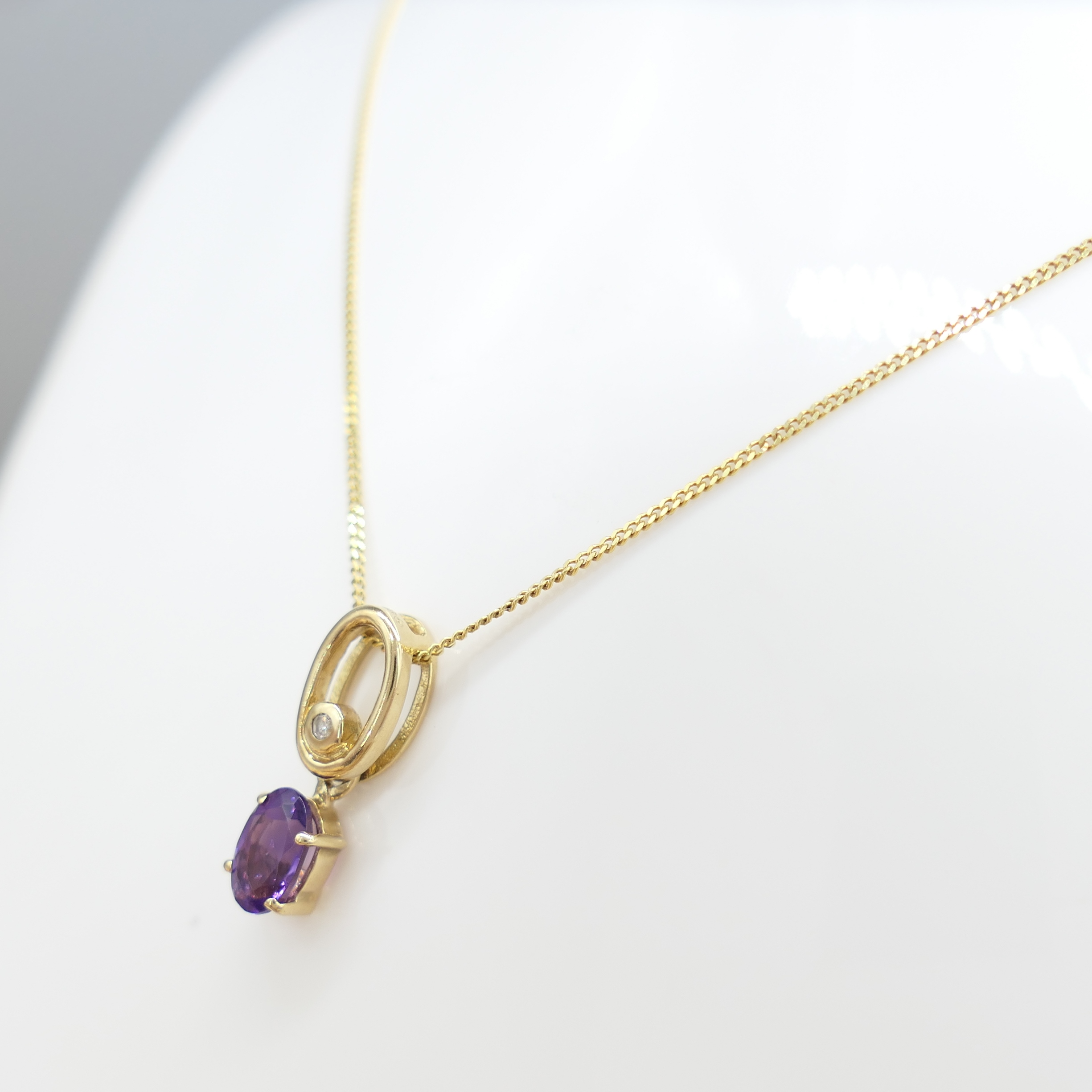 Attractive Yellow Gold Amethyst and Diamond Necklace, Supplied With A Gift Box - Image 3 of 6