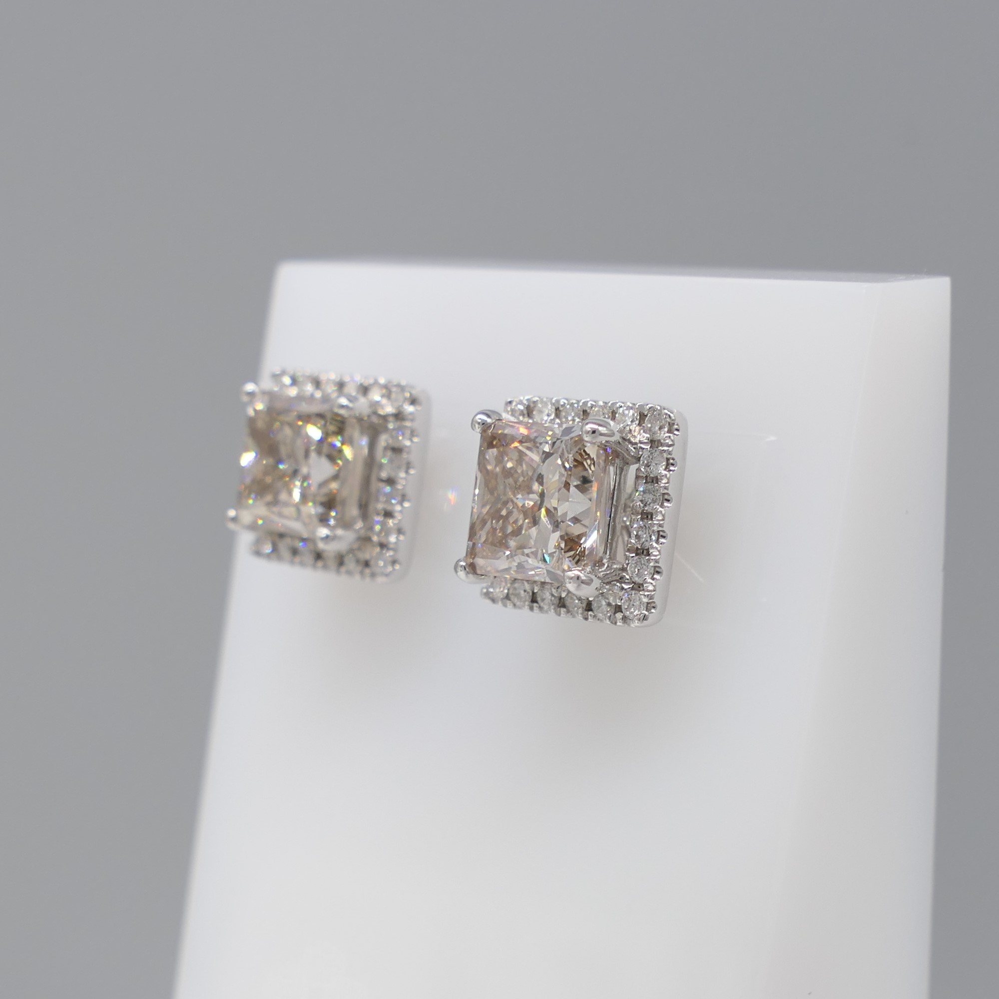 Certificated Square Diamond Cluster Ear Studs In 18Ct White Gold - Image 6 of 6