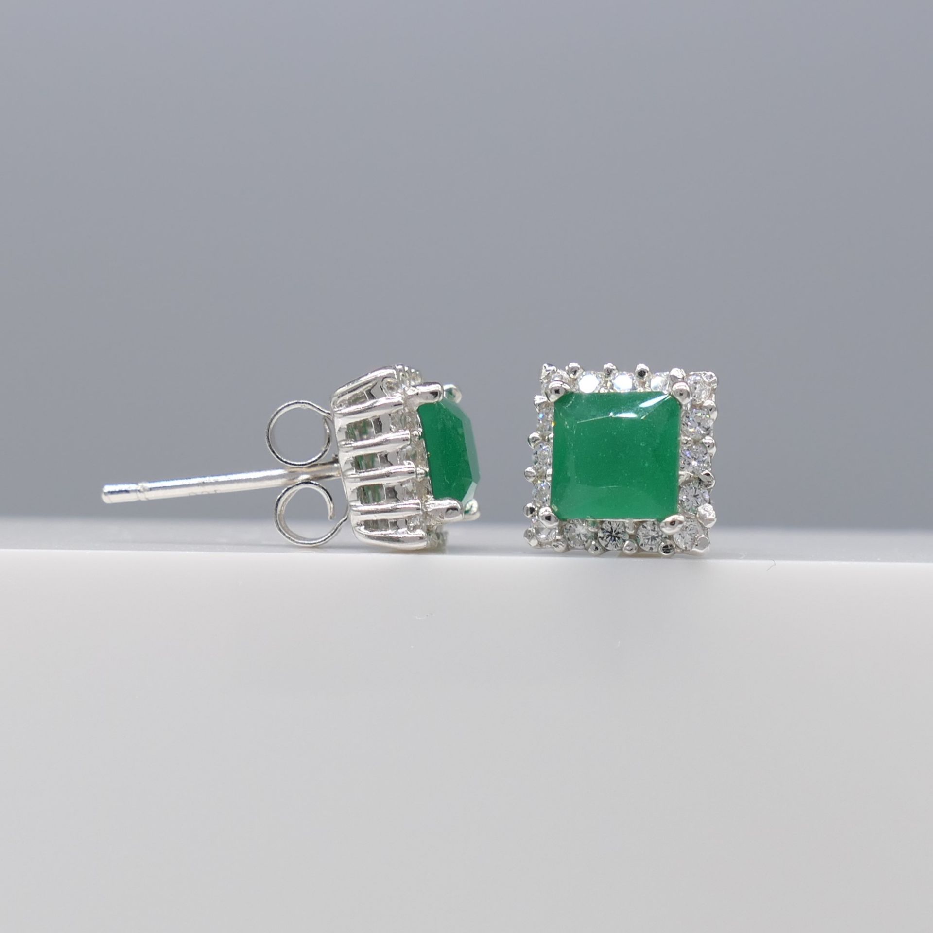 Pair of Silver Square-Set Green and White Cubic Zirconia Ear Studs - Image 5 of 6