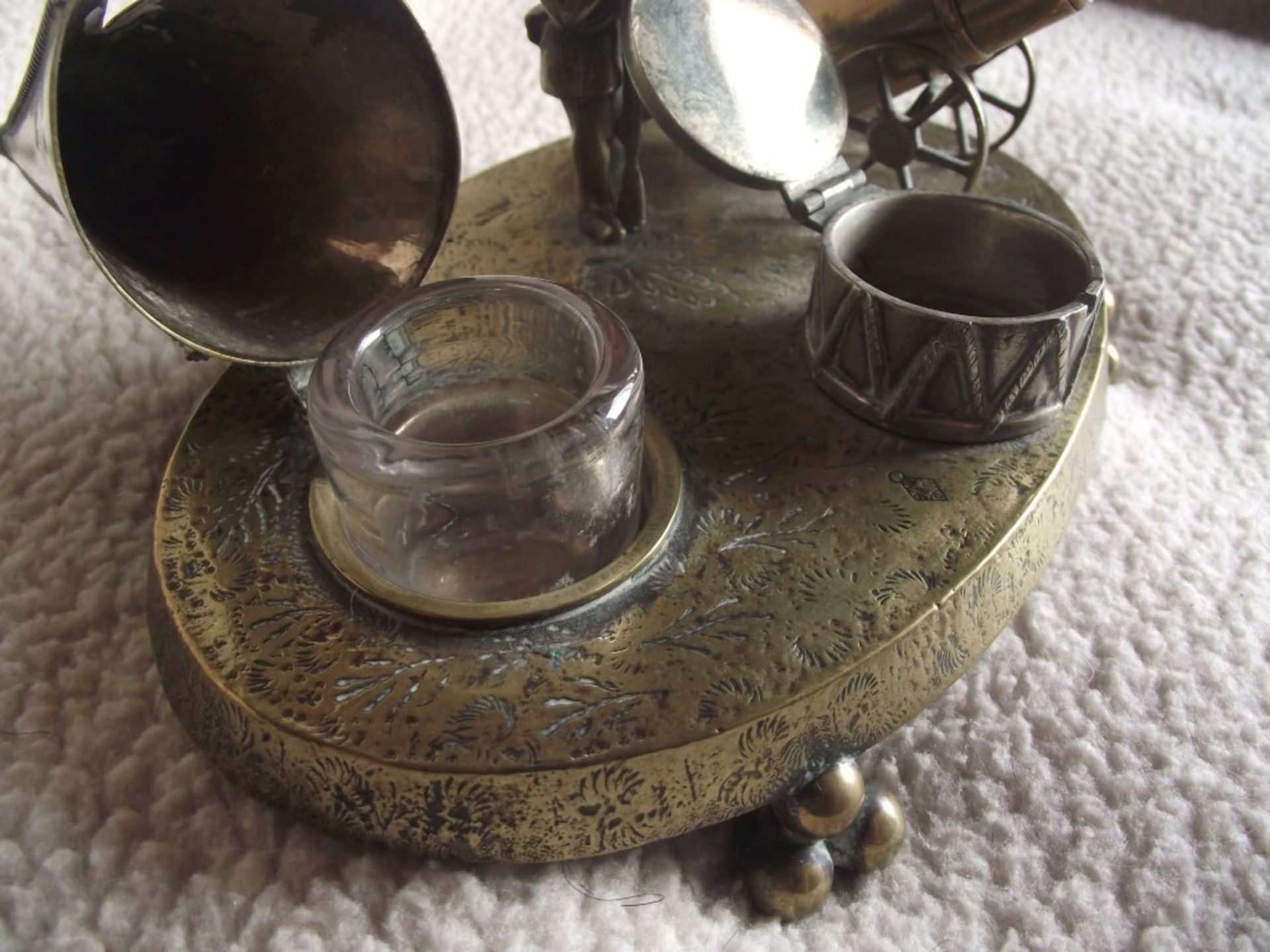 Victorian Brass Inkwell Desk Set - Military Theme - Lozenge Mark 13th January 1883 - Image 30 of 32