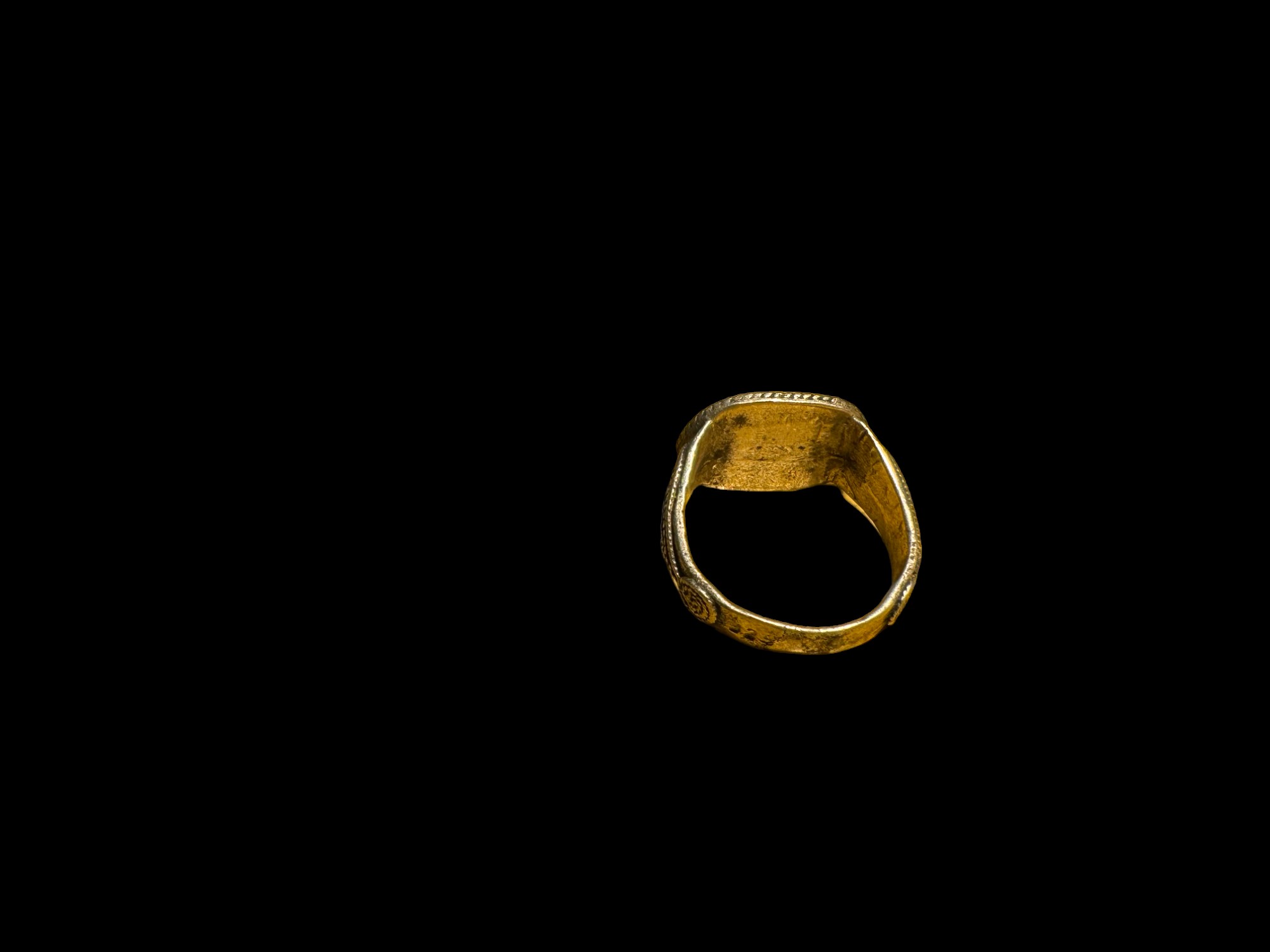 Ottoman Turkmen White Metal Ring Size N - Image 3 of 3