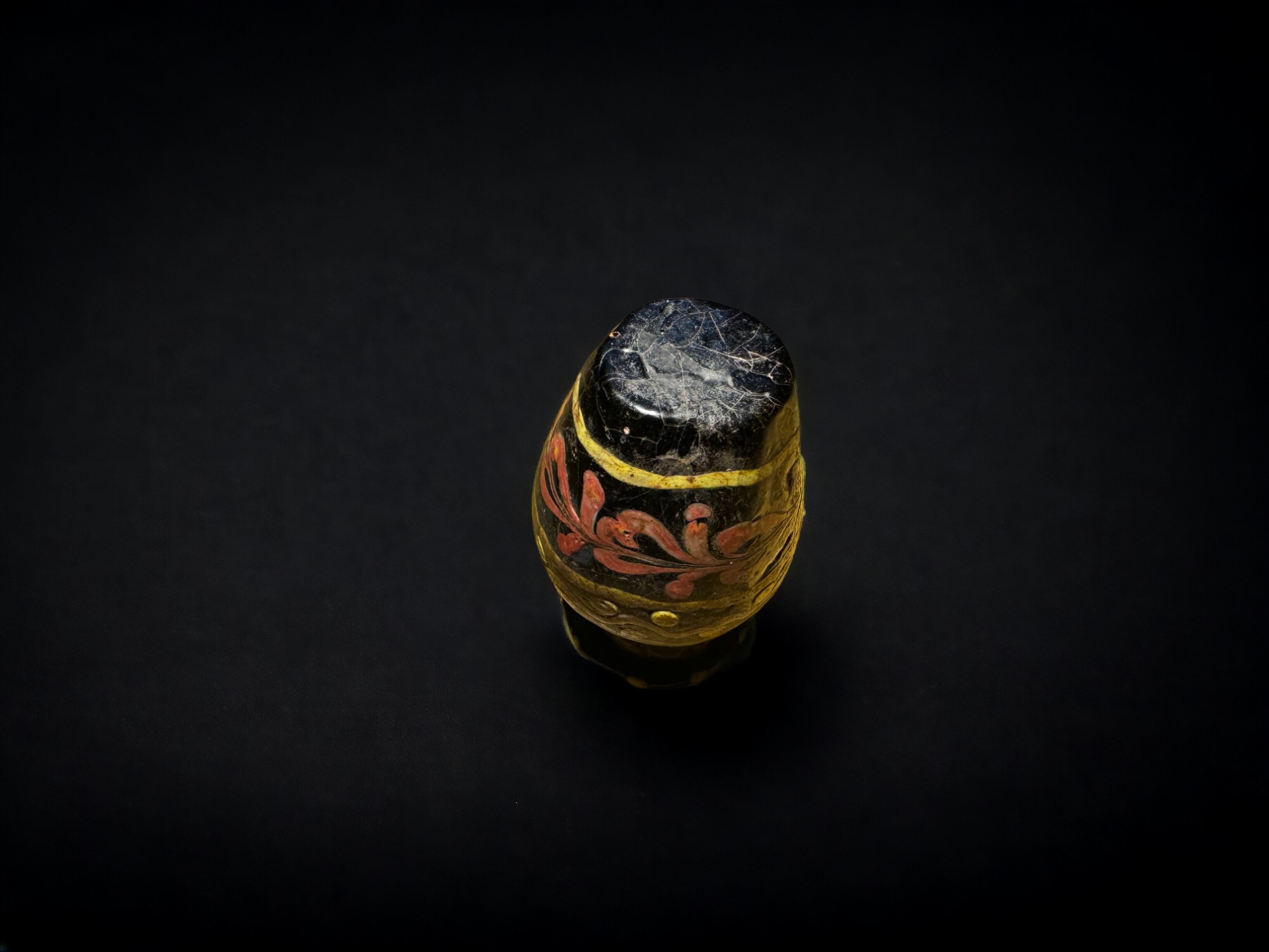 Antiquities: Roman Black, Yellow, and White Glass Bottle - Bild 4 aus 4