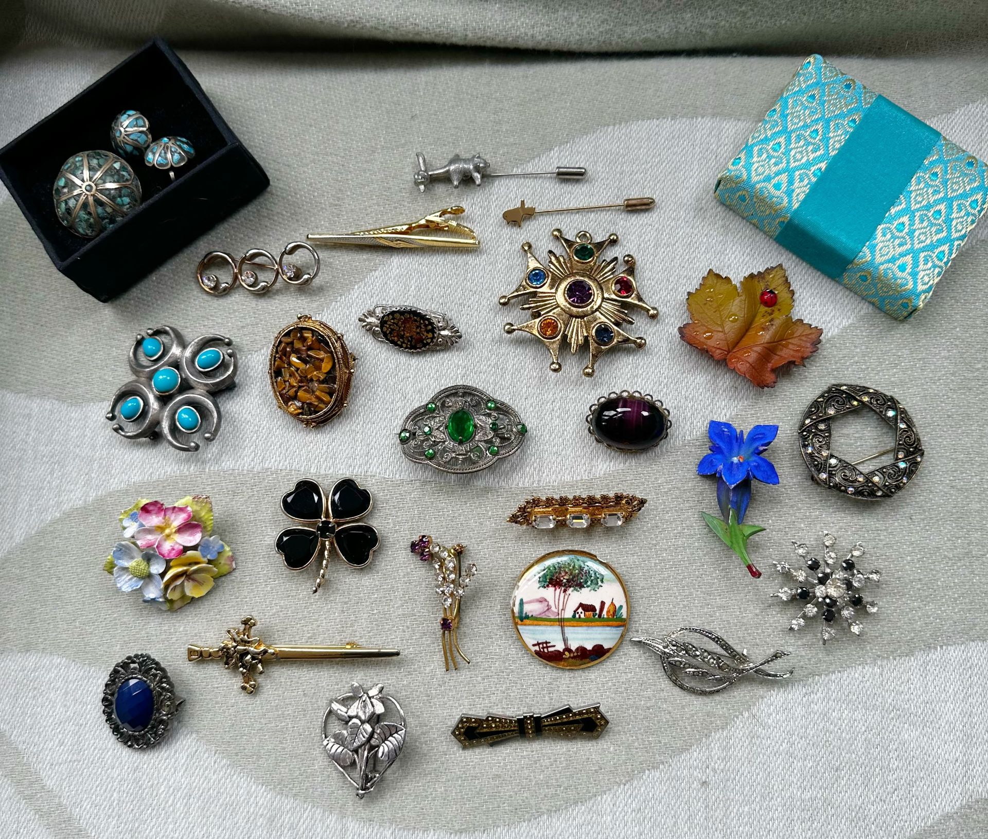 Vintage Brooches