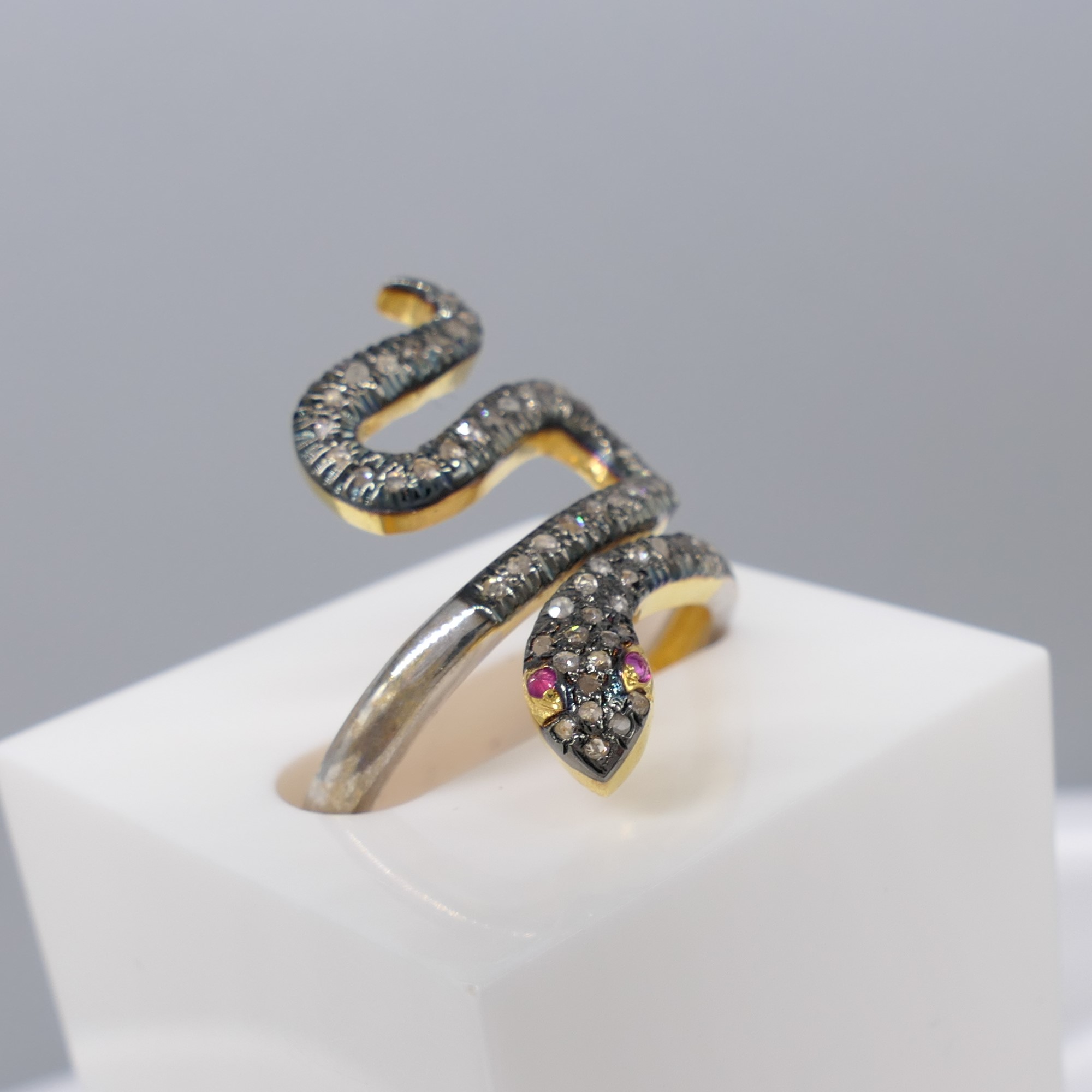 Unusual Hand Made Diamond and Ruby Snake Ring - Image 5 of 6