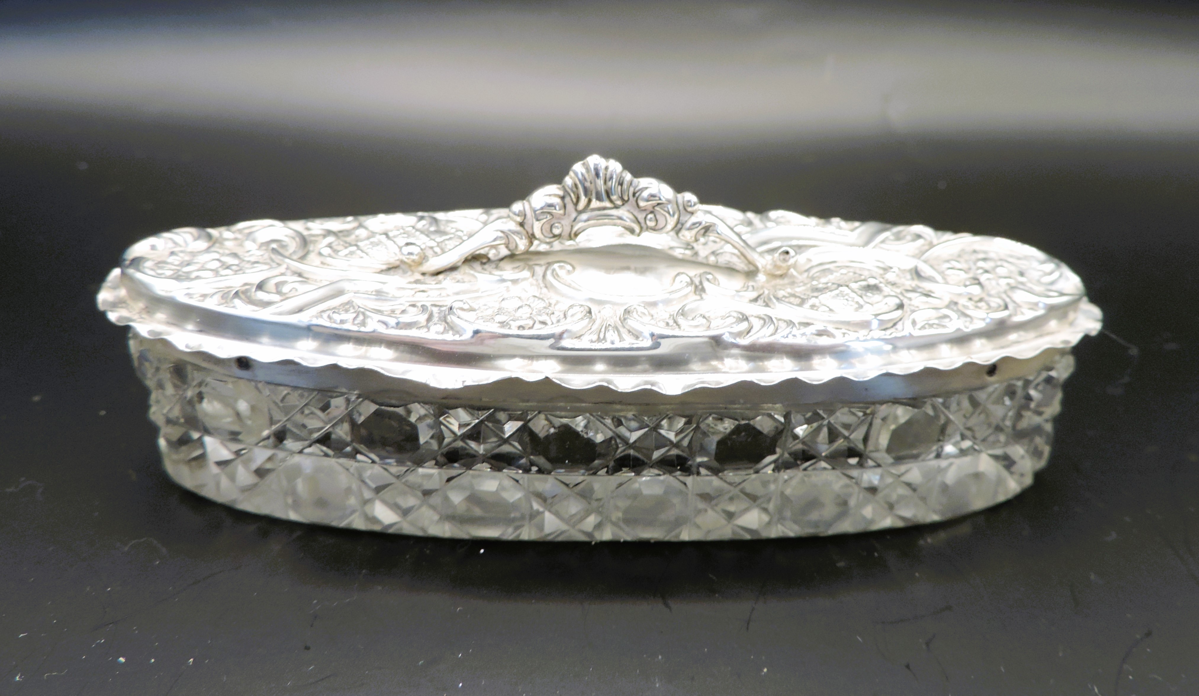 Victorian Cut Glass Sterling Silver Lidded Vanity Box Birmingham 1904 - Image 5 of 7