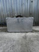 Retro Decorative Metal Trunk/Flight Case - Approx. RRP £100