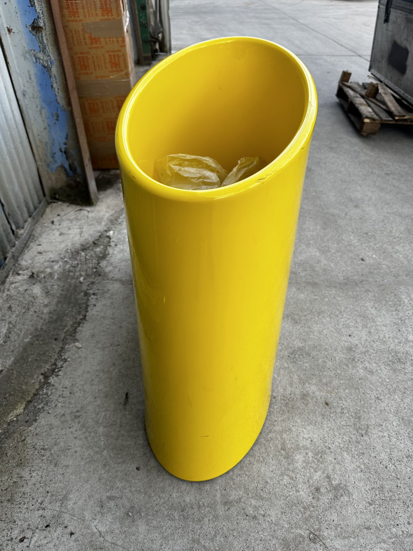 Tao L Flowerpot Glass Plastic Material Yellow - MyYour - Used - Approx. RRP £350 - Image 2 of 3