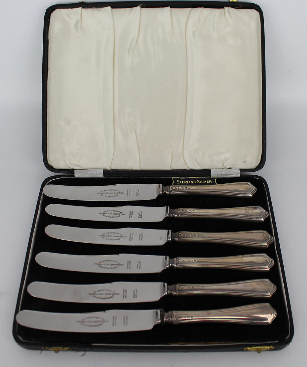 Cased Set of 6 Silver Knives
